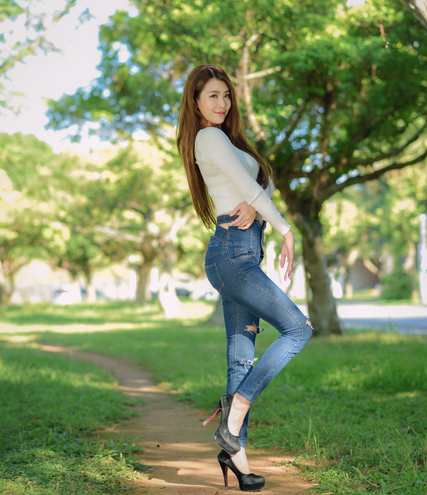 夏晴Miso《公园牛仔紧身裤美腿》-图44