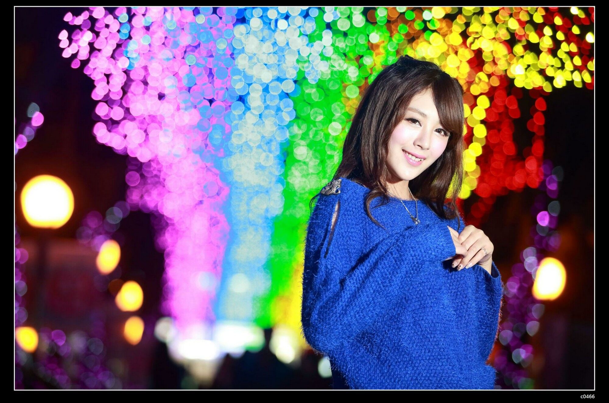 夏晴Miso《圣诞夜黑丝街拍》-图17