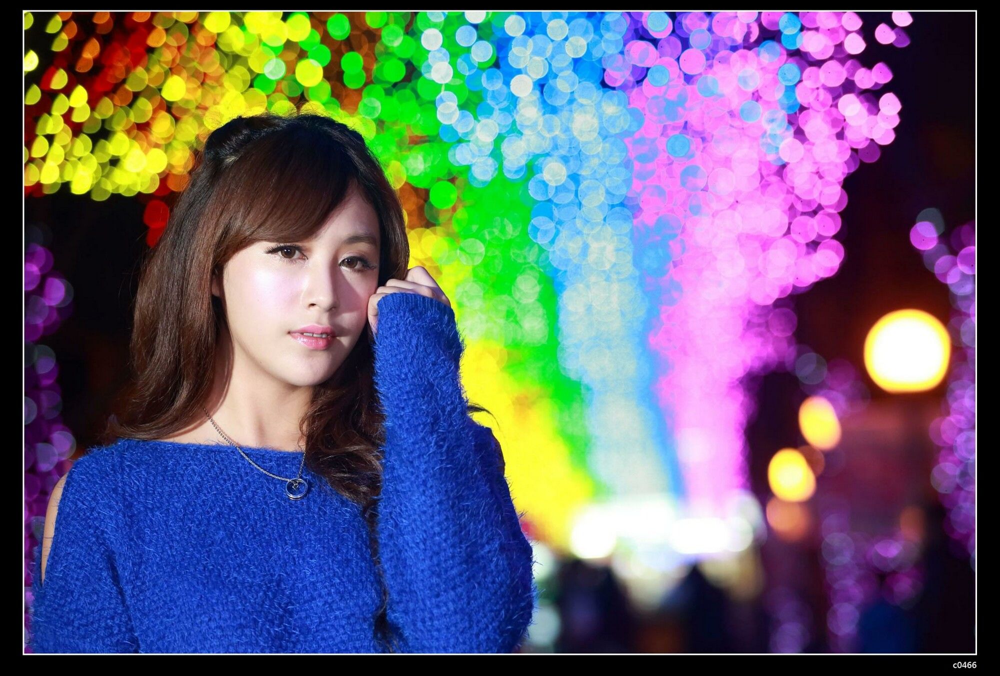 夏晴Miso《圣诞夜黑丝街拍》-图20