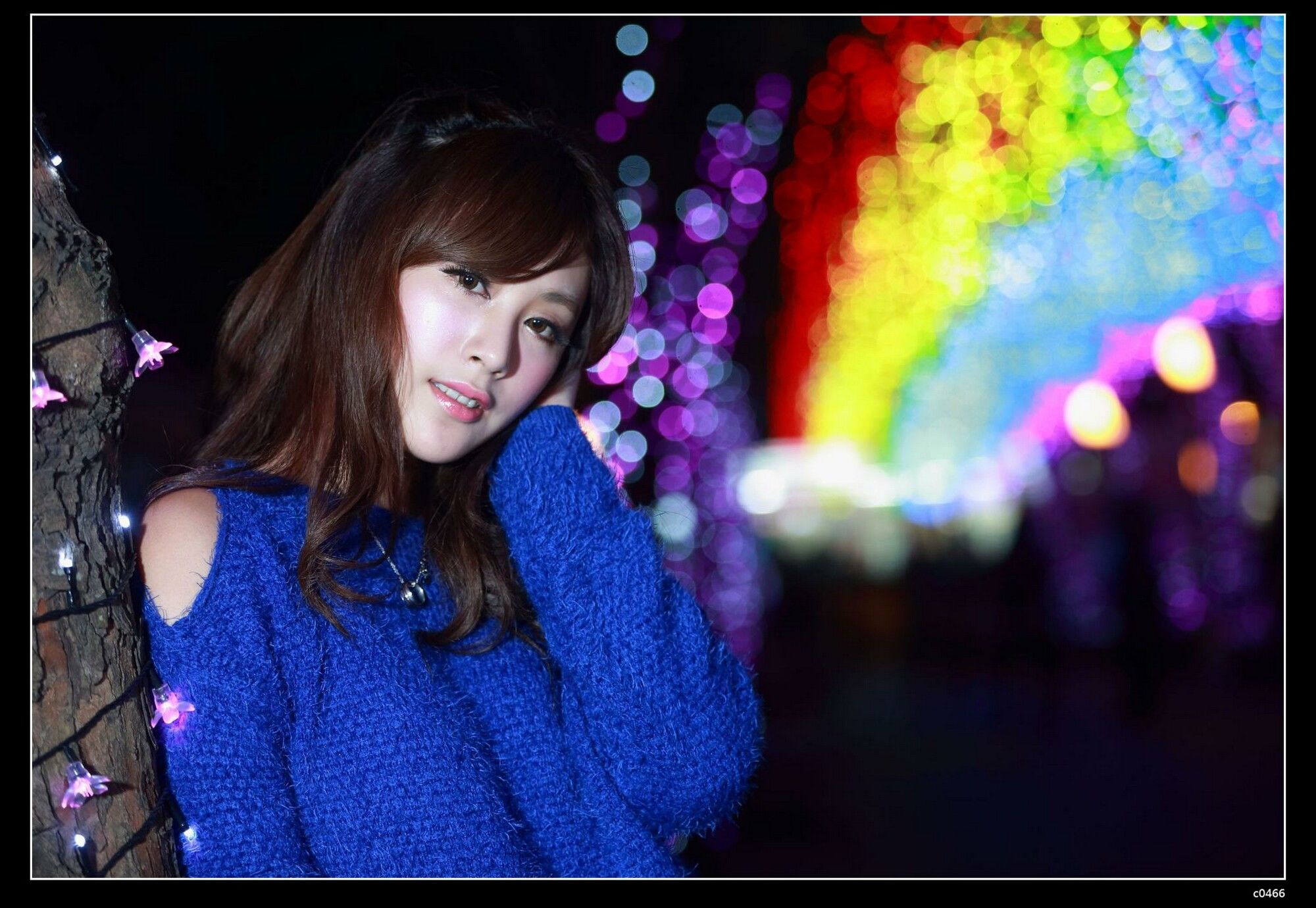 夏晴Miso《圣诞夜黑丝街拍》-图25