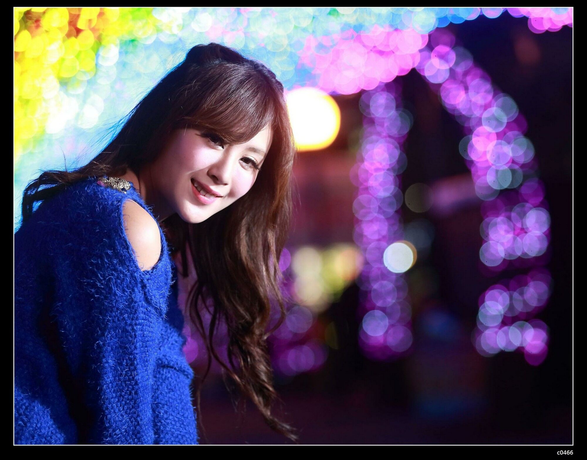 夏晴Miso《圣诞夜黑丝街拍》-图28