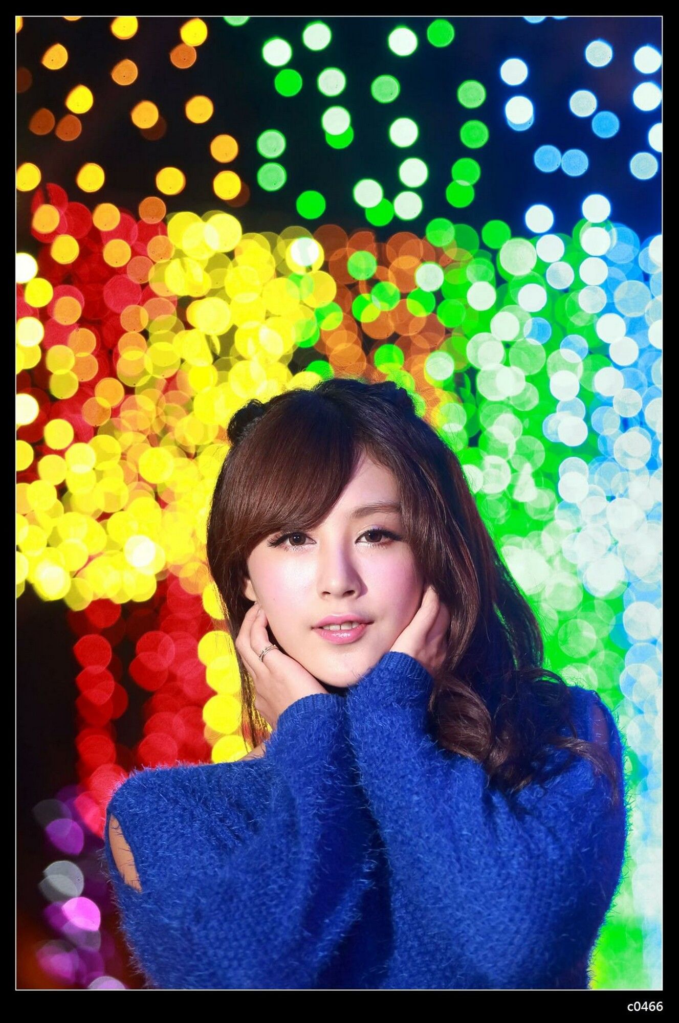 夏晴Miso《圣诞夜黑丝街拍》-图2