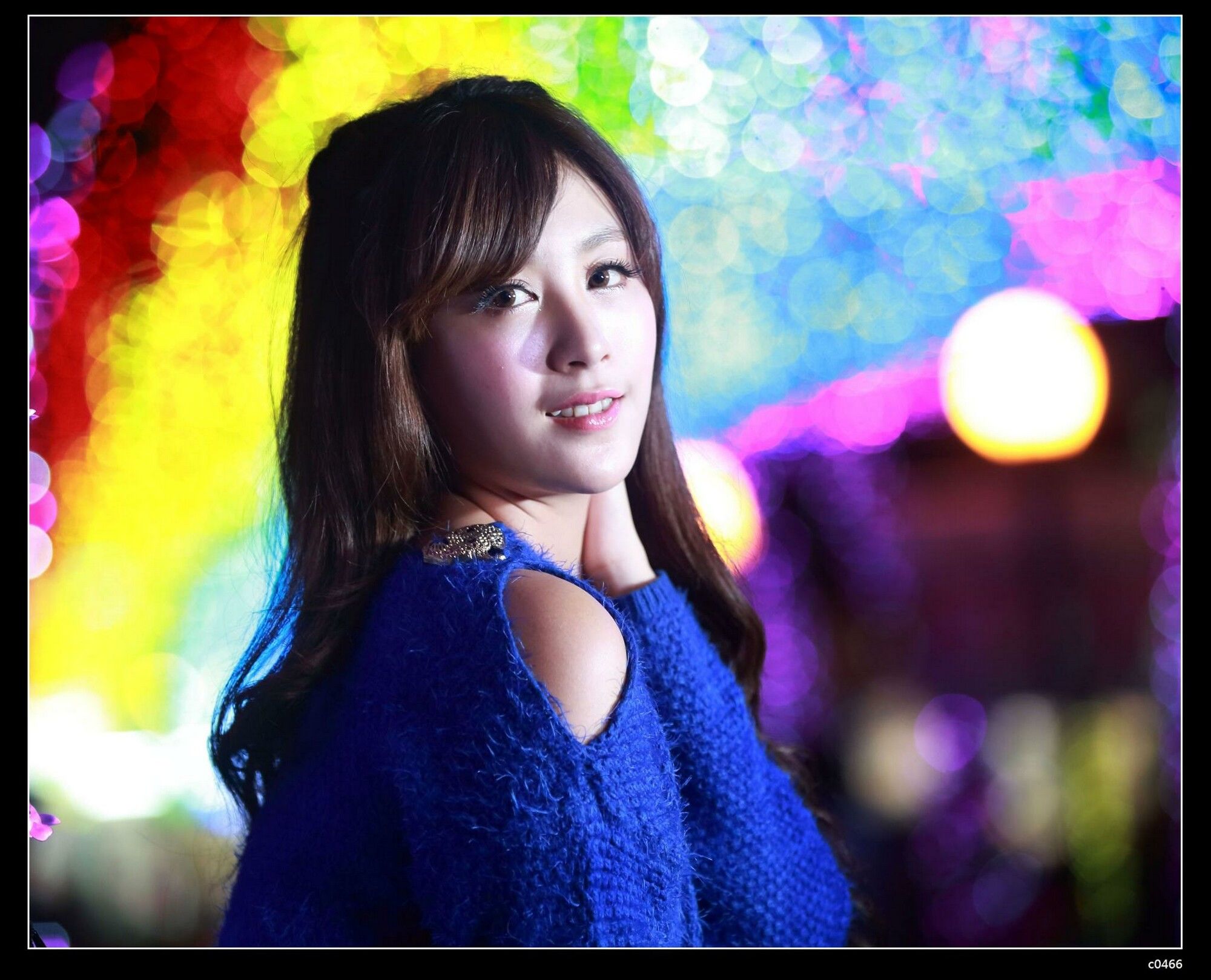 夏晴Miso《圣诞夜黑丝街拍》-图31