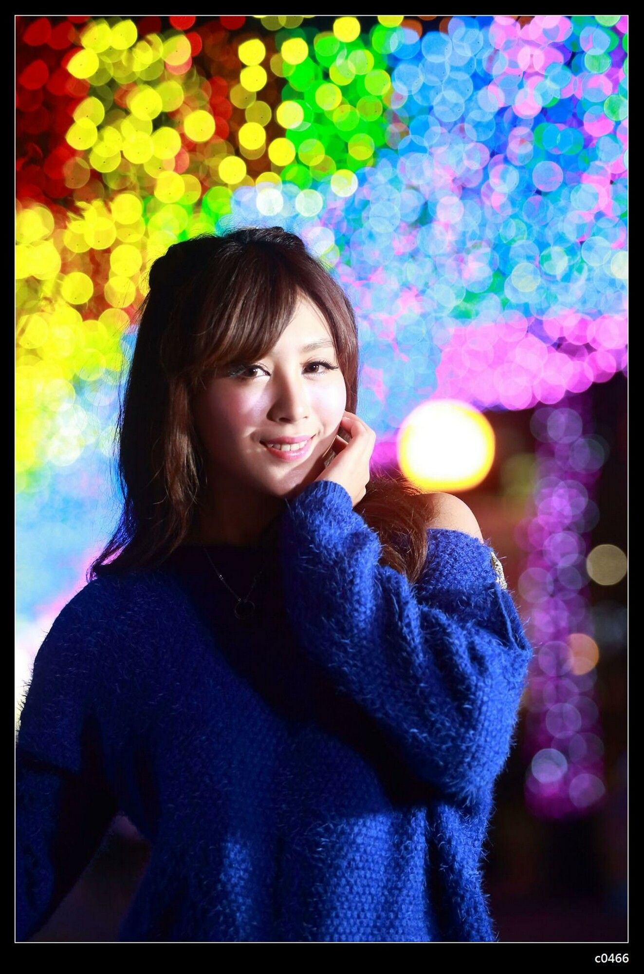 夏晴Miso《圣诞夜黑丝街拍》-图32