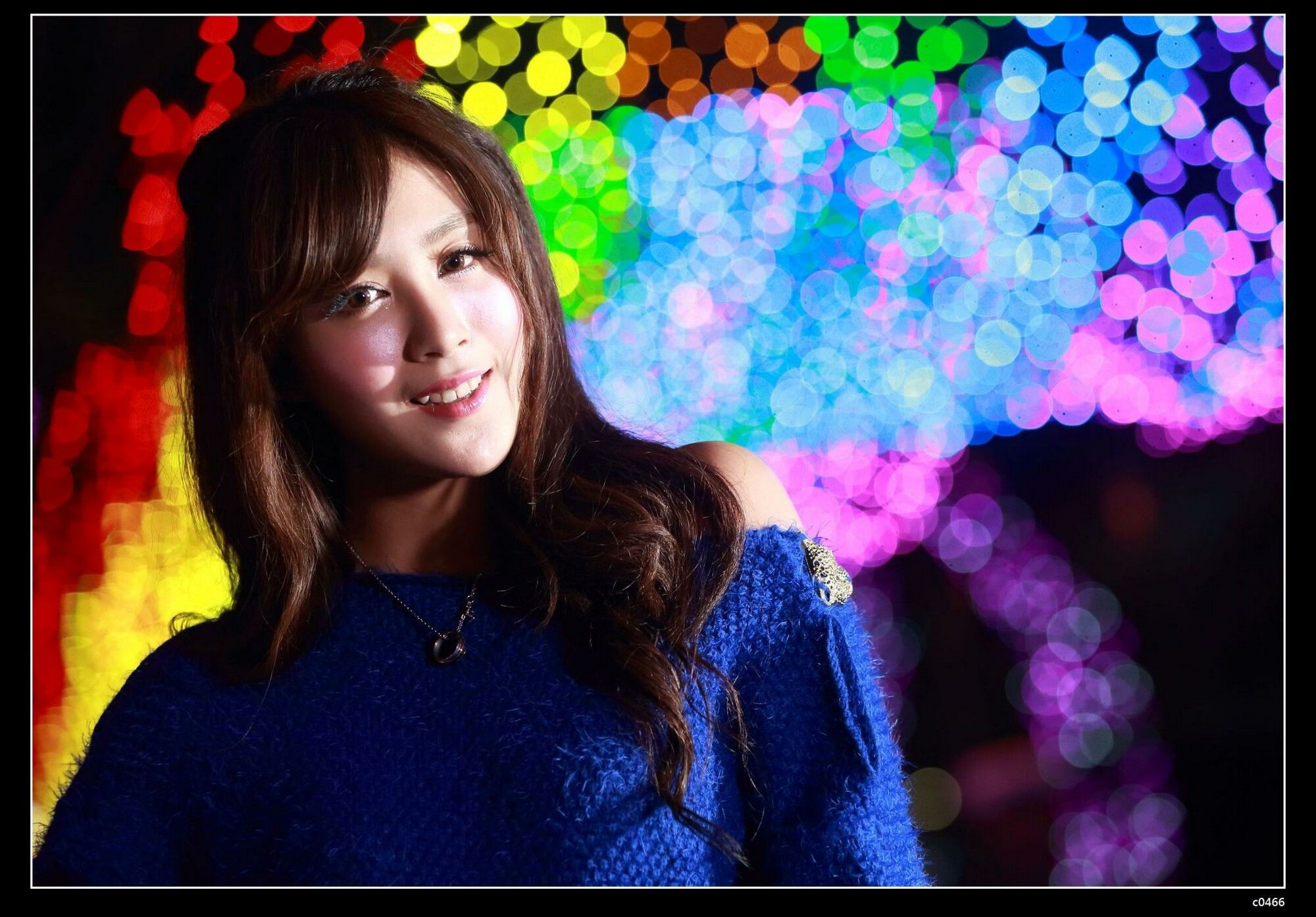 夏晴Miso《圣诞夜黑丝街拍》-图37