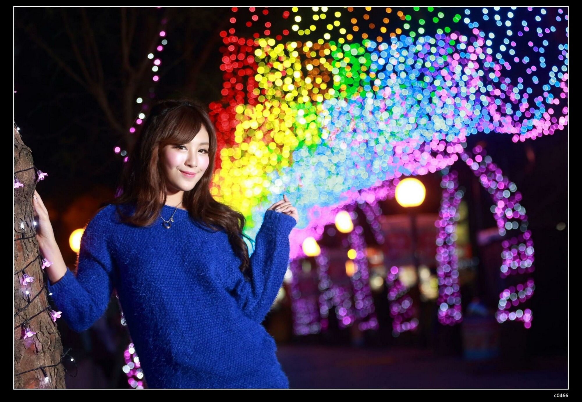 夏晴Miso《圣诞夜黑丝街拍》-图38