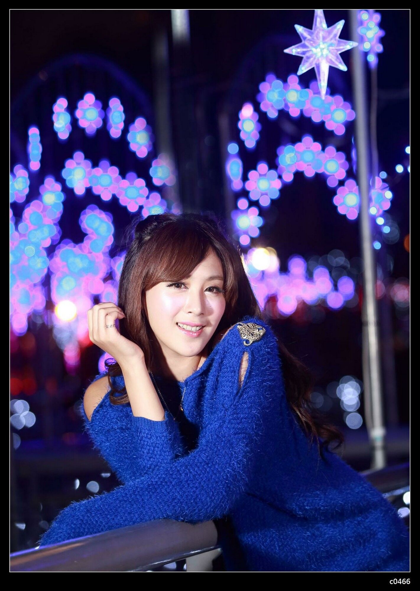 夏晴Miso《圣诞夜黑丝街拍》-图63