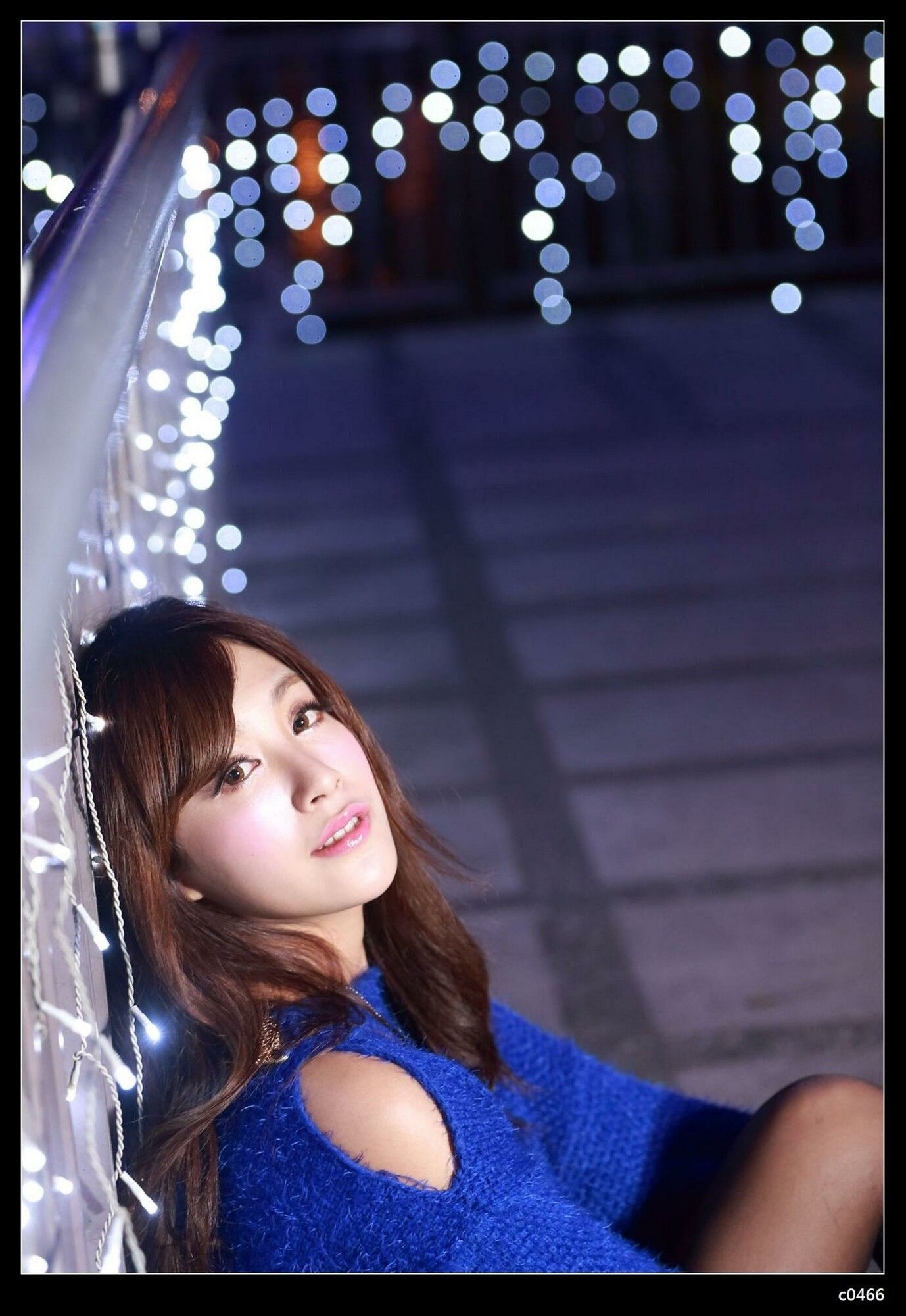 夏晴Miso《圣诞夜黑丝街拍》-图82