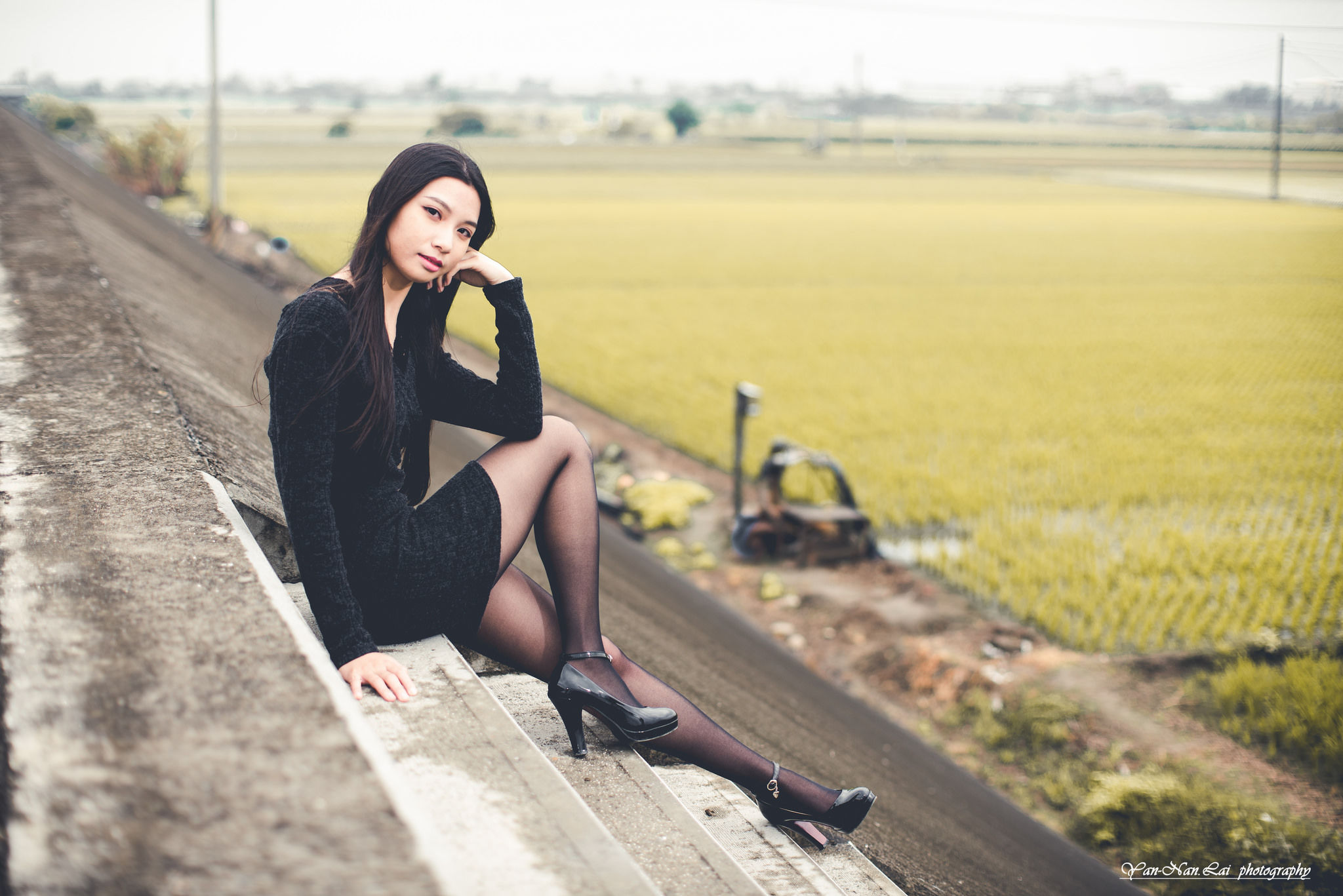 Jenny《黑丝外拍》-图4