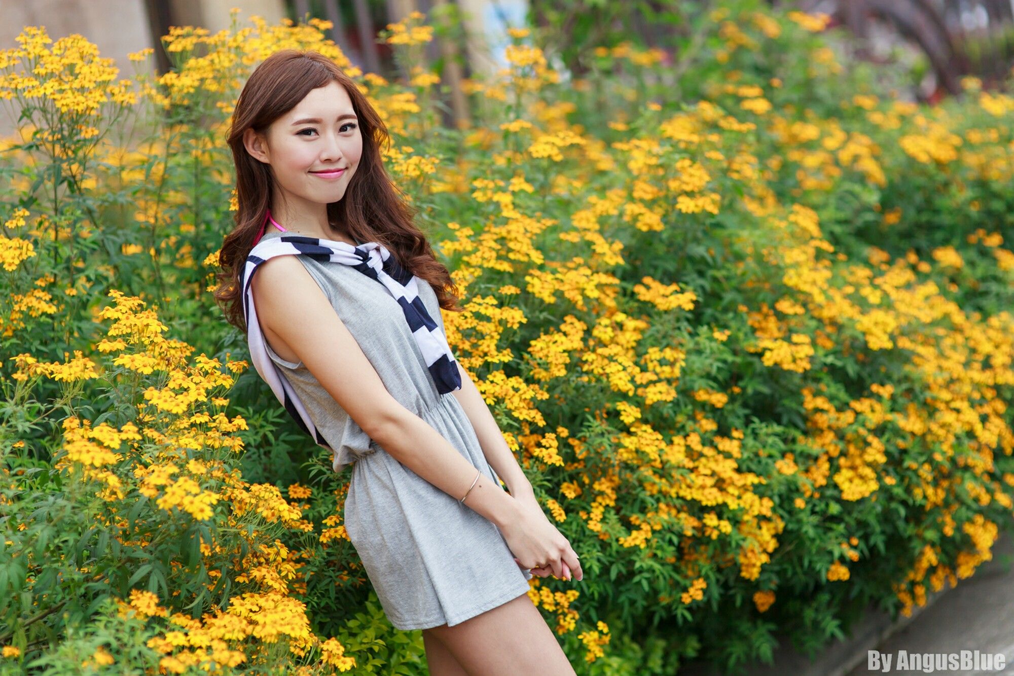 Queenie郭珉妏 - 清新外拍3套服饰-图14