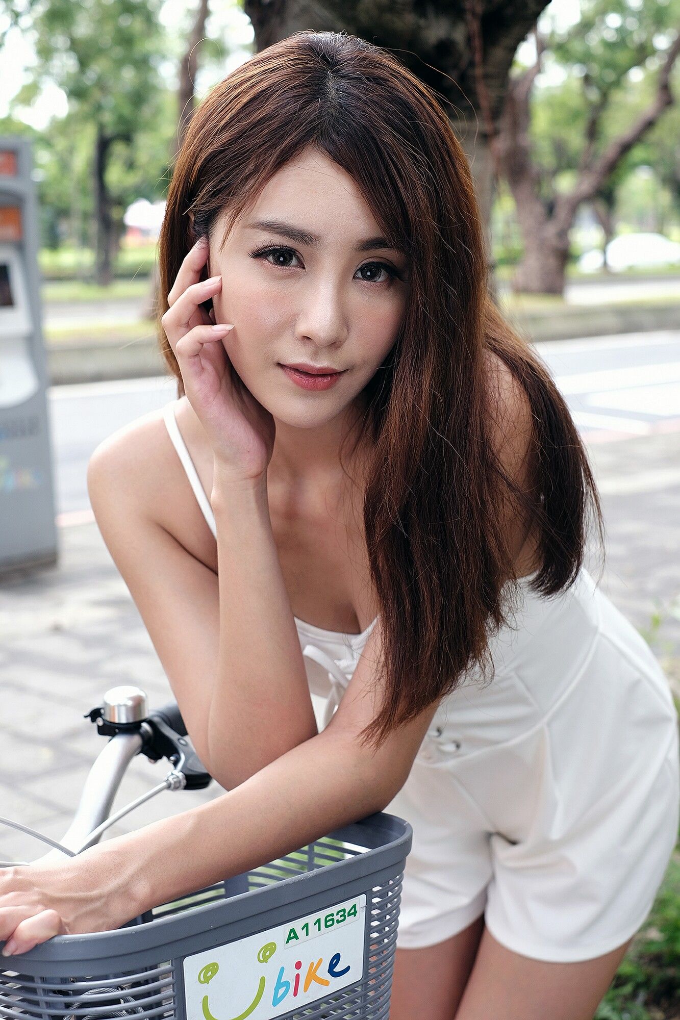 Miso夏晴《牛仔街拍》-图15