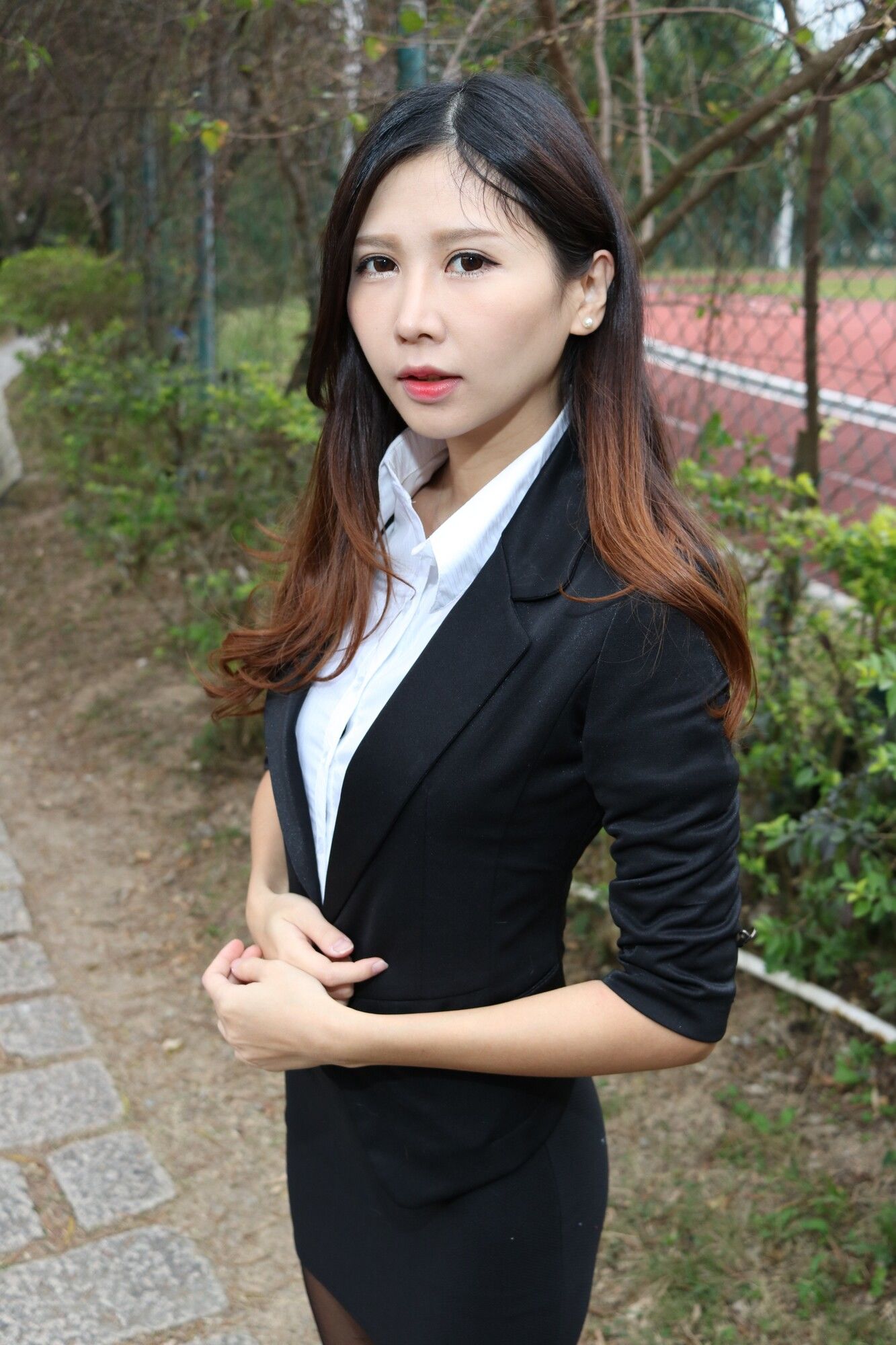 Zooey《中文大學OL黑絲美腿》-图0