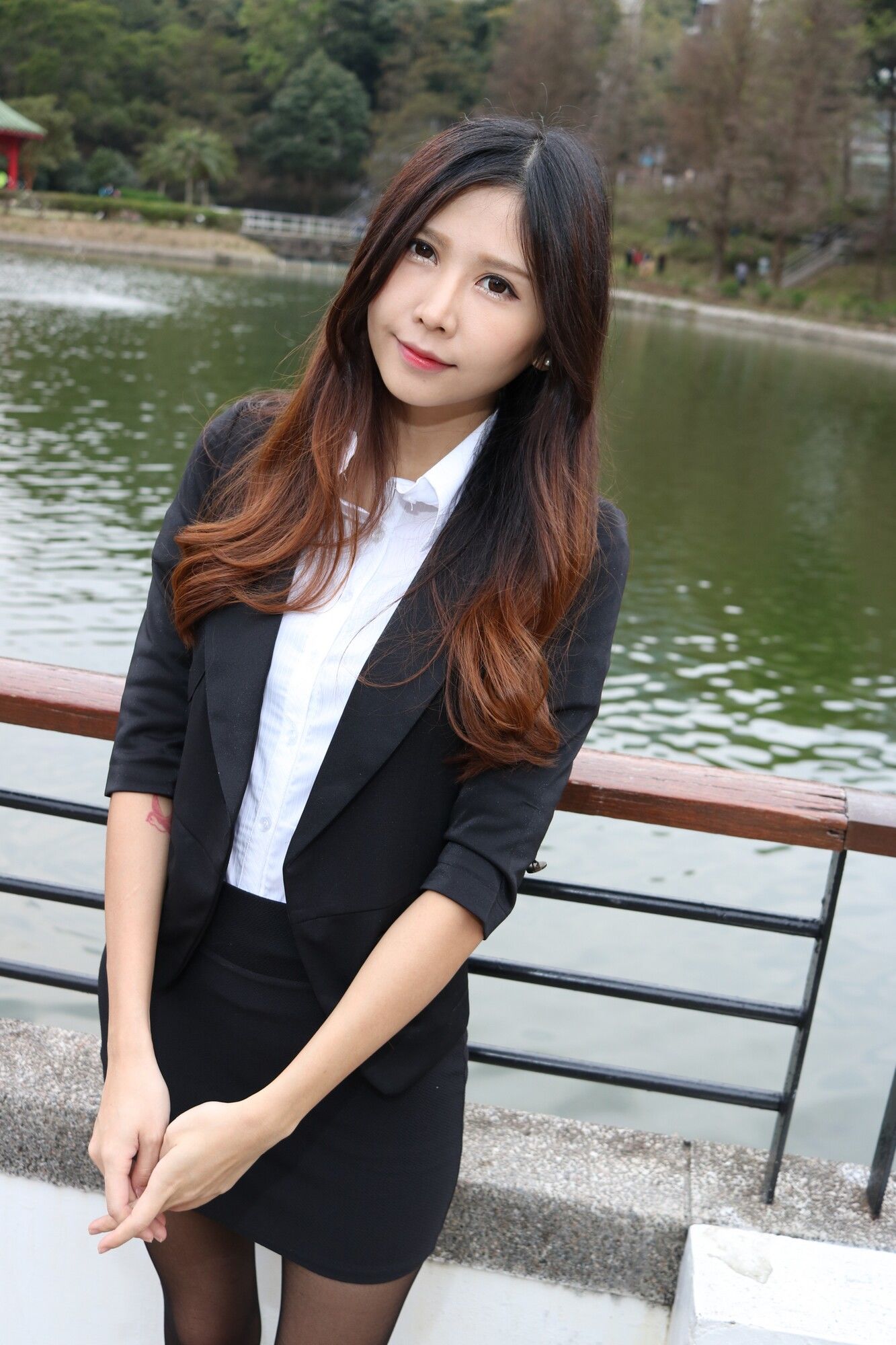 Zooey《中文大學OL黑絲美腿》-图34