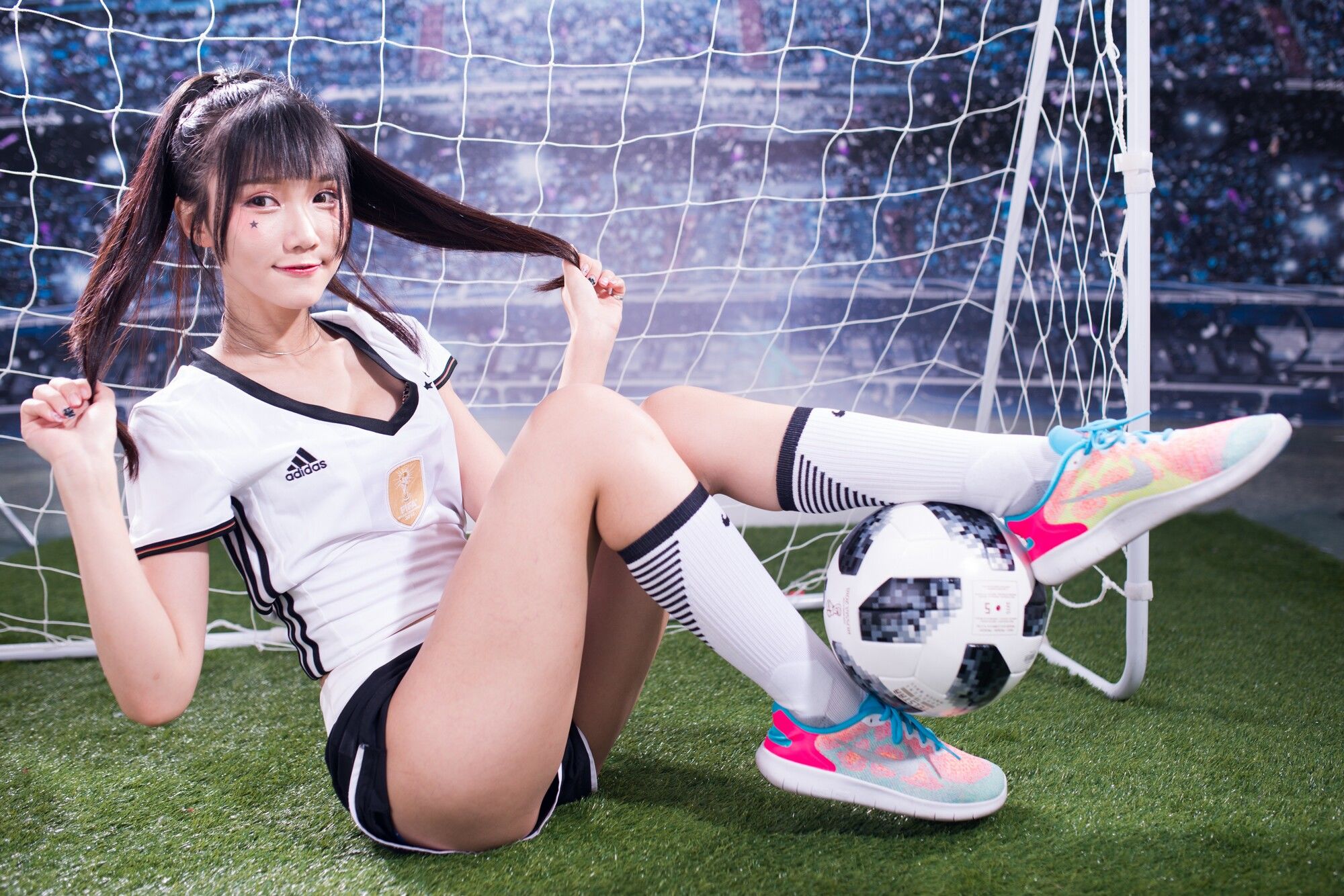 乔乔儿Sylvia《琴棚足球宝贝》-图10