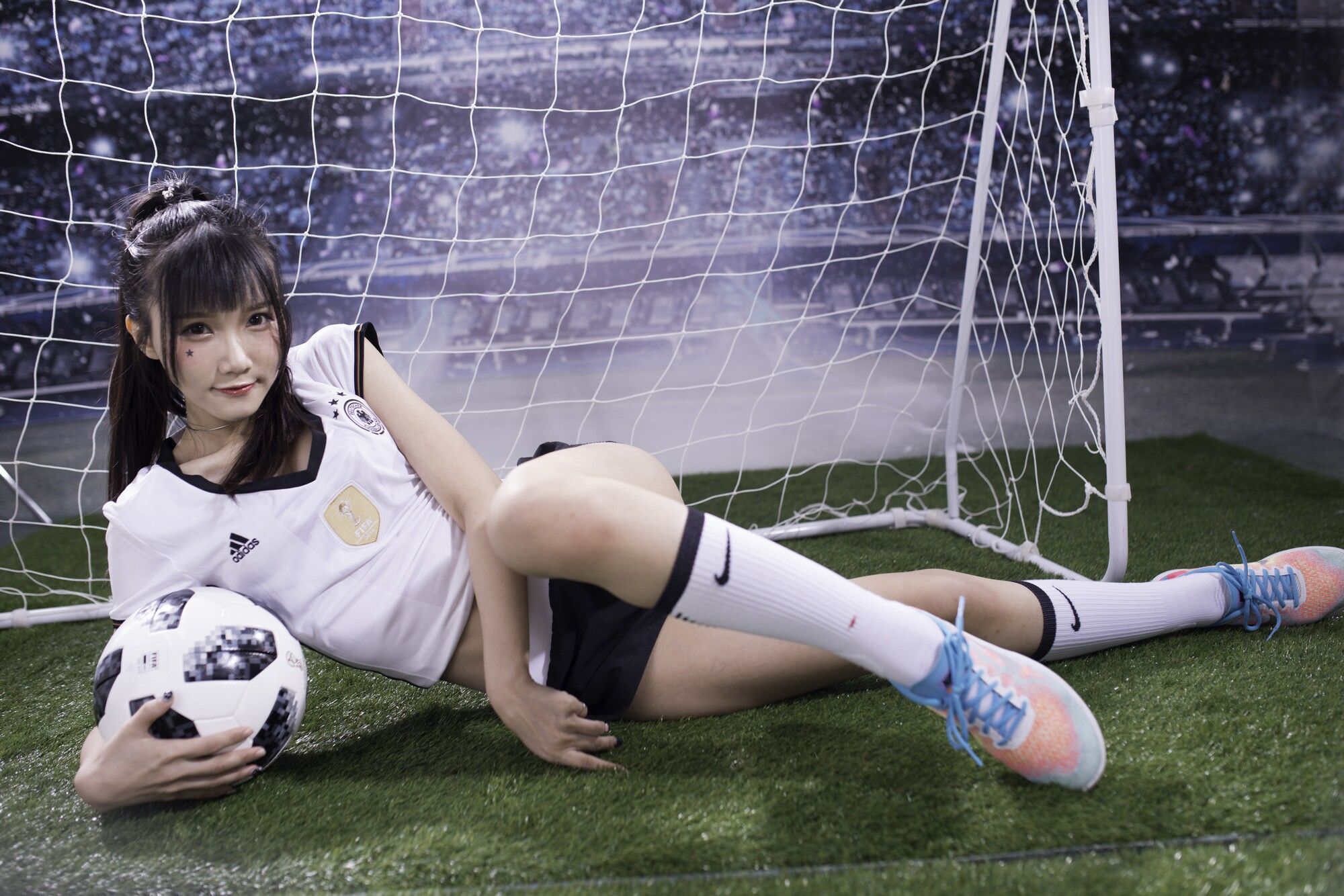 乔乔儿Sylvia《琴棚足球宝贝》-图18