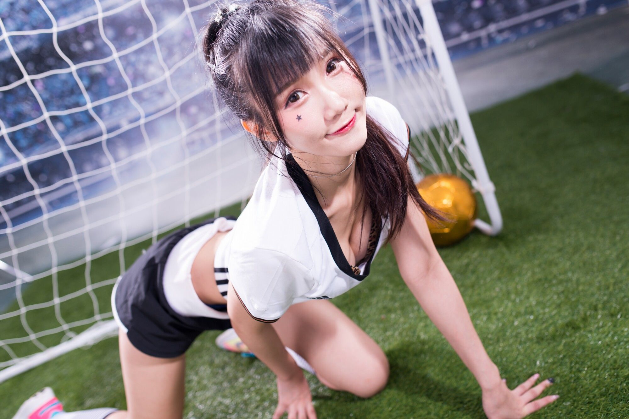 乔乔儿Sylvia《琴棚足球宝贝》-图21