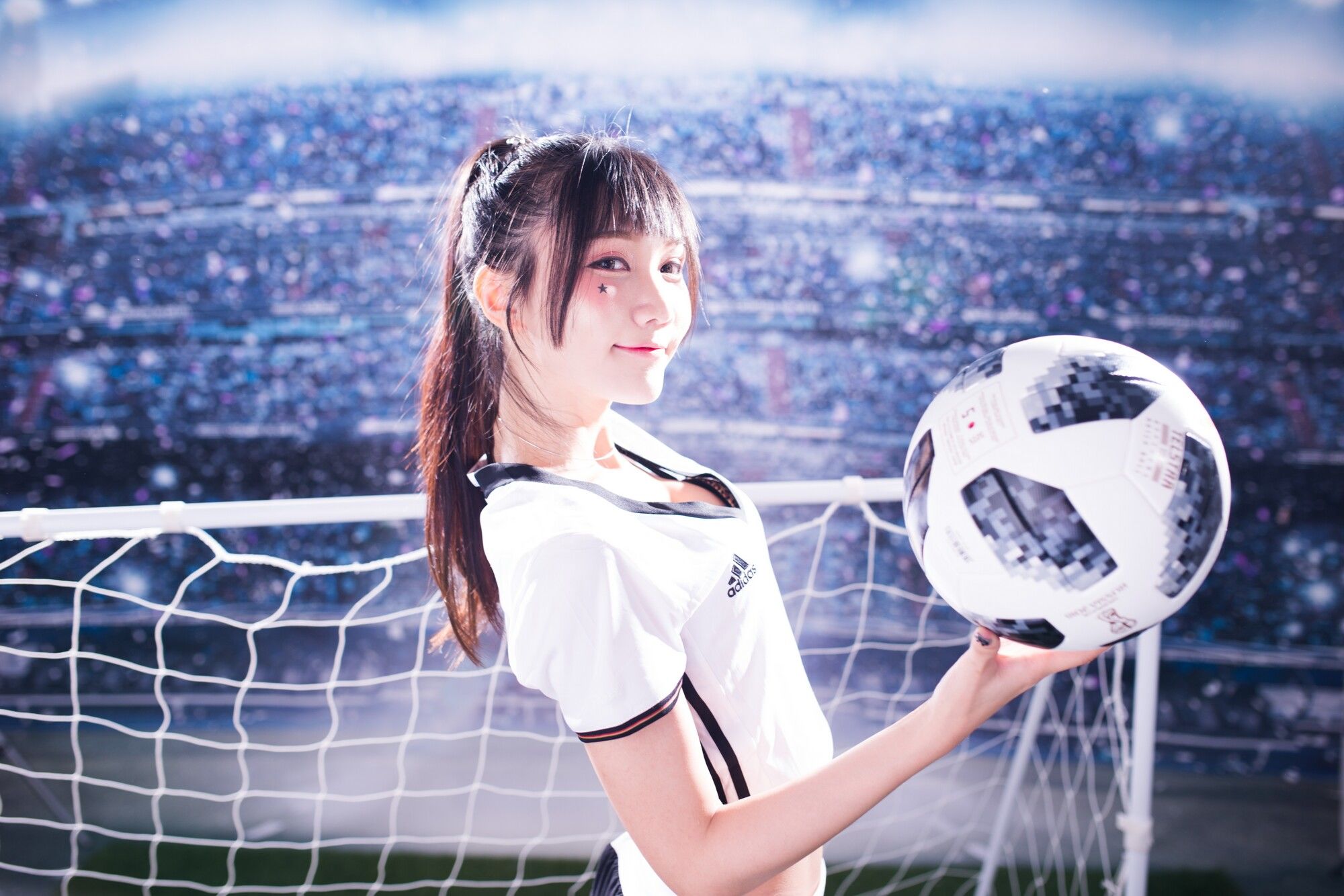 乔乔儿Sylvia《琴棚足球宝贝》-图2