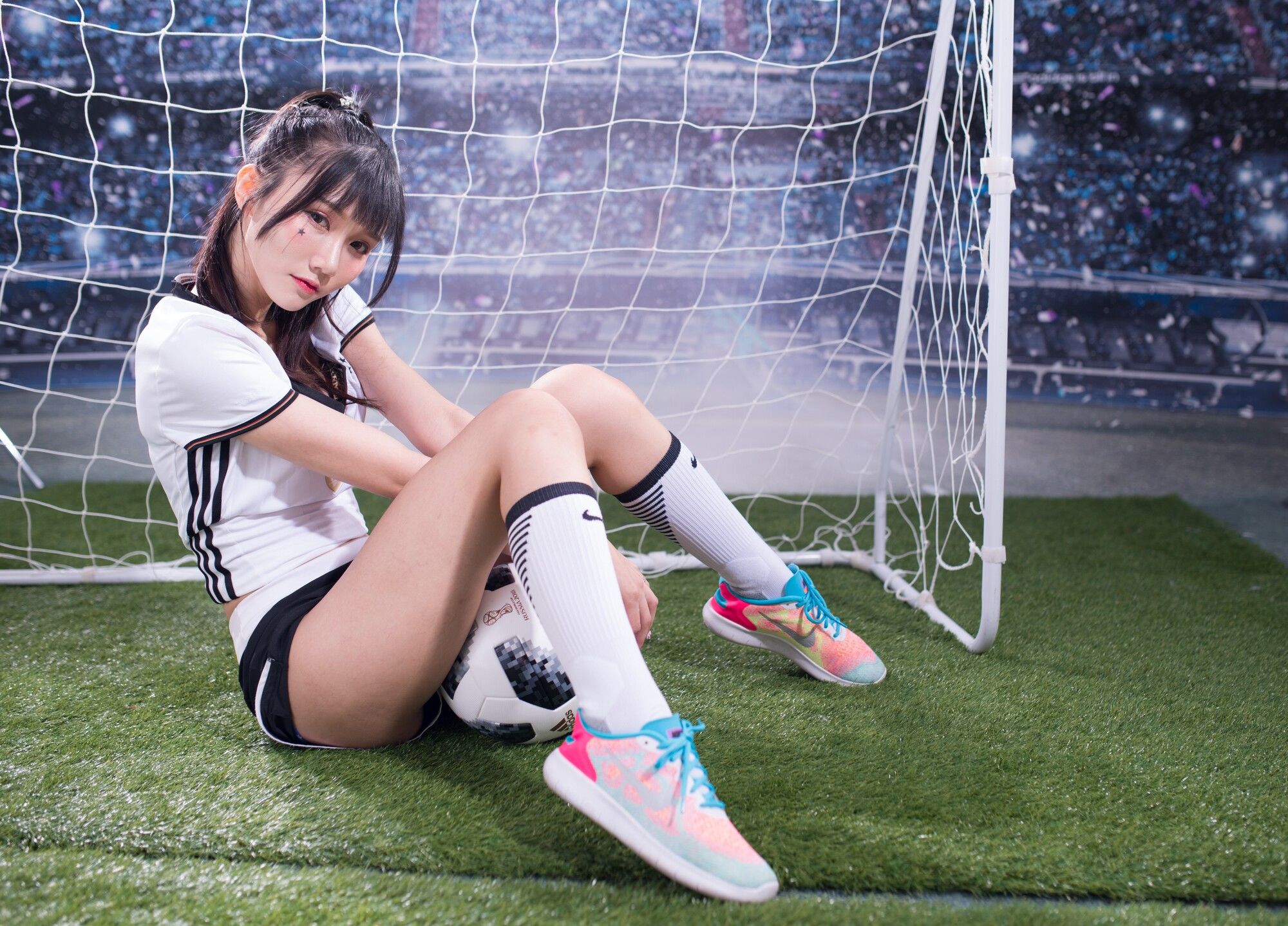 乔乔儿Sylvia《琴棚足球宝贝》-图8