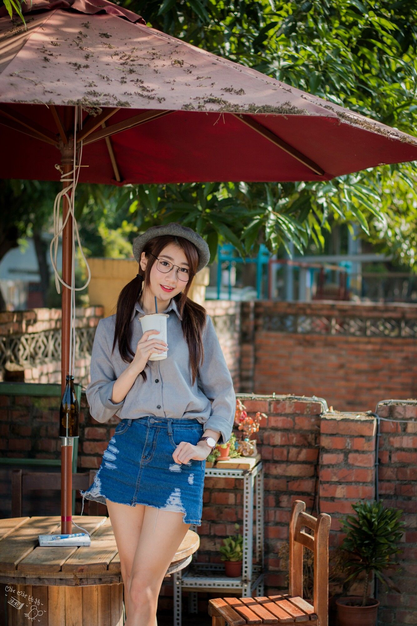 啾比特(张嘉庭)《走光復新村甜美外拍短裙系列》-图13