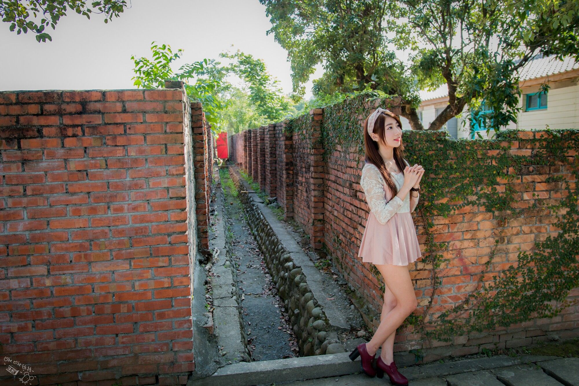 啾比特(张嘉庭)《走光復新村甜美外拍短裙系列》-图15