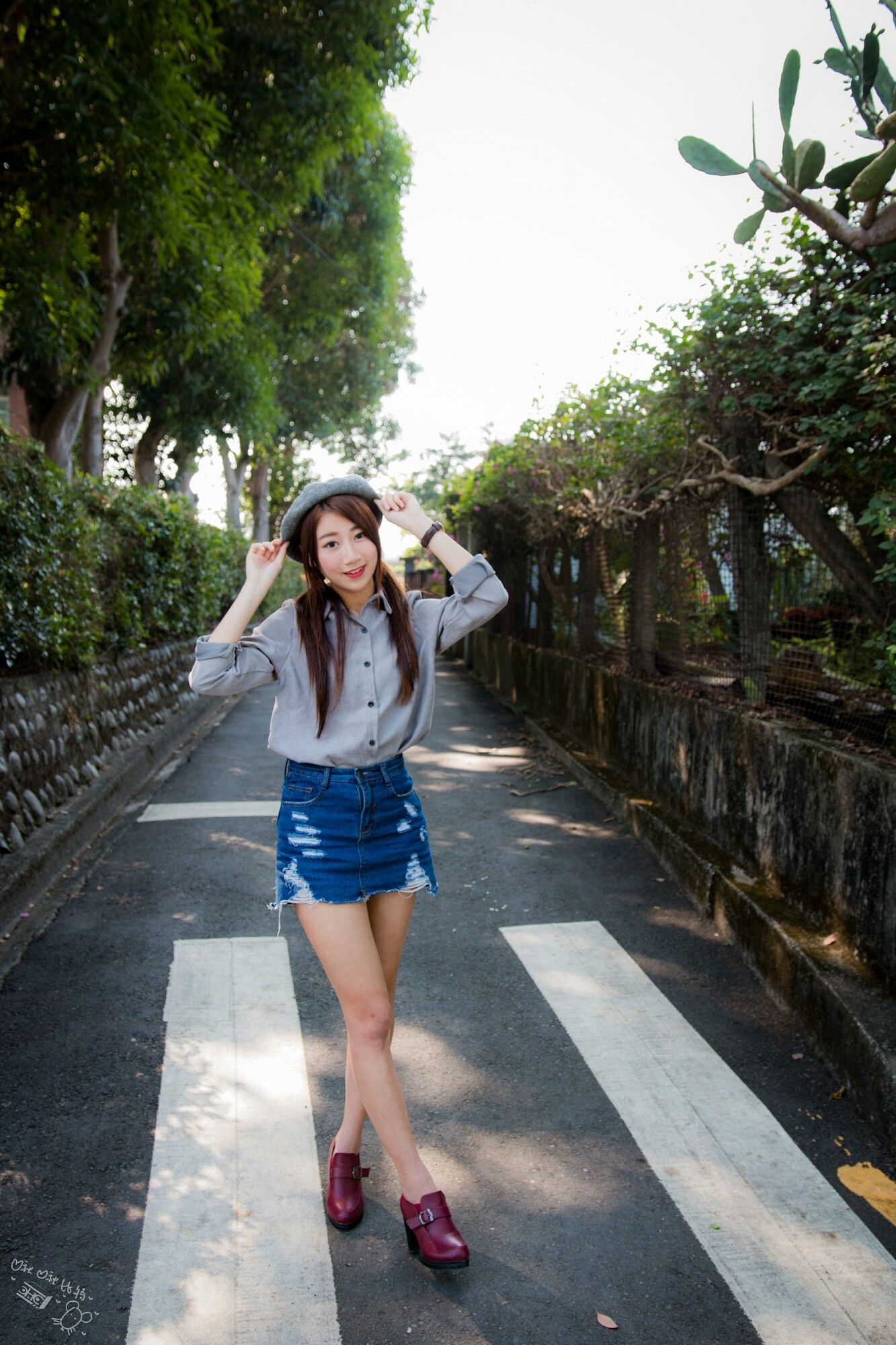 啾比特(张嘉庭)《走光復新村甜美外拍短裙系列》-图25