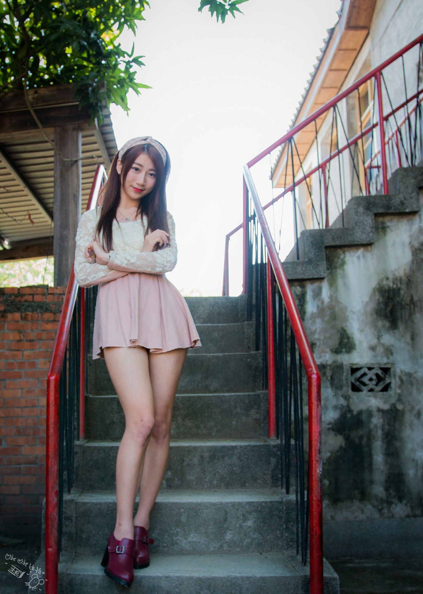 啾比特(张嘉庭)《走光復新村甜美外拍短裙系列》-图50