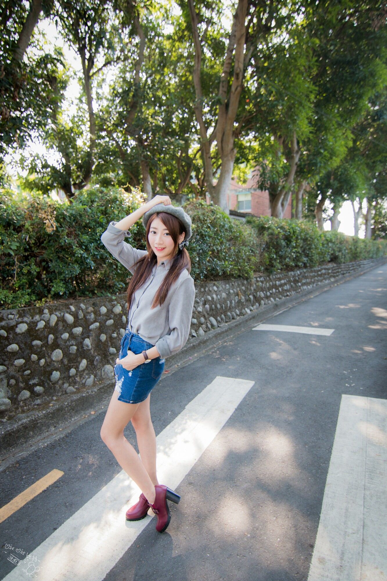 啾比特(张嘉庭)《走光復新村甜美外拍短裙系列》-图51