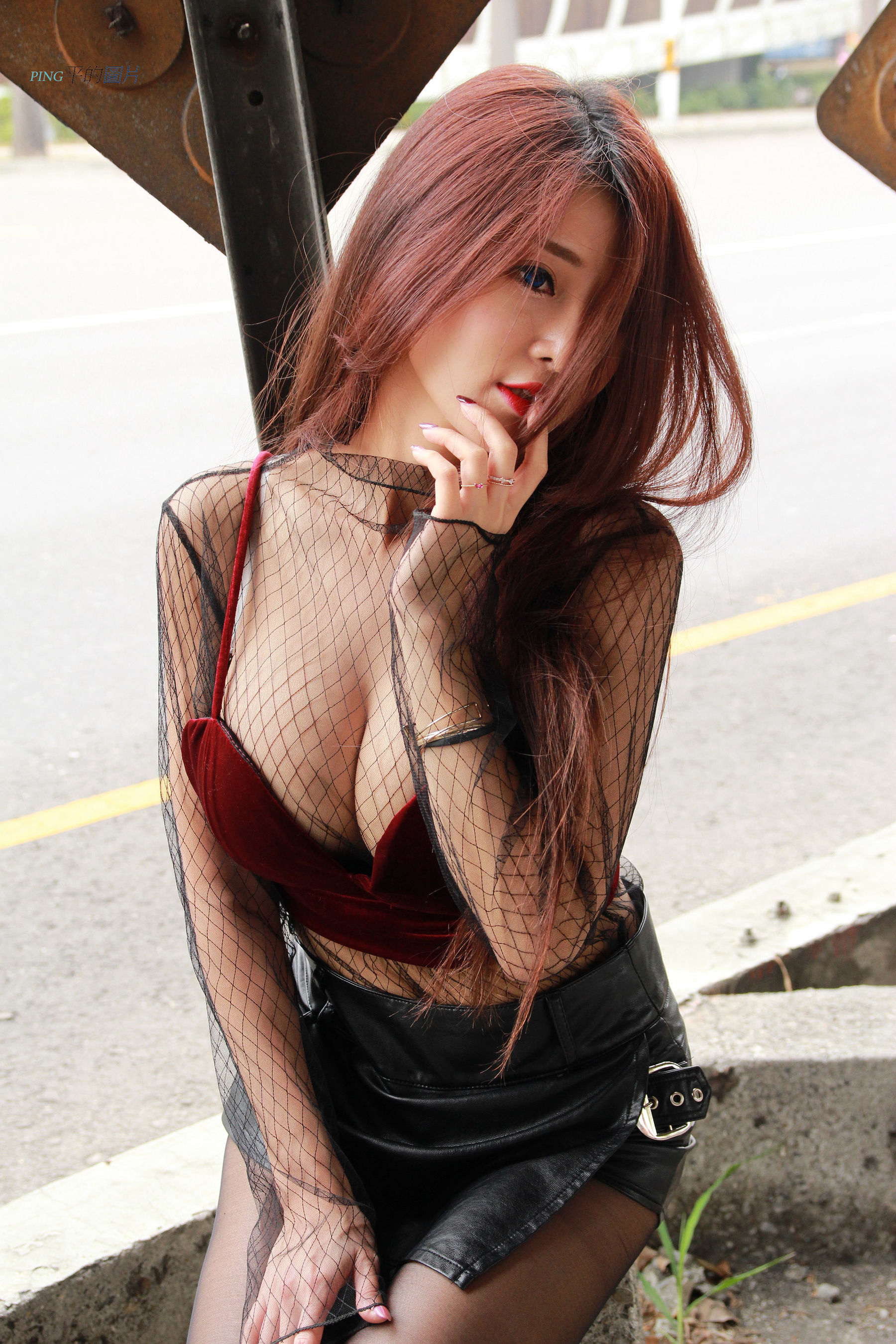 安希希《黑丝白裙赏》-图24