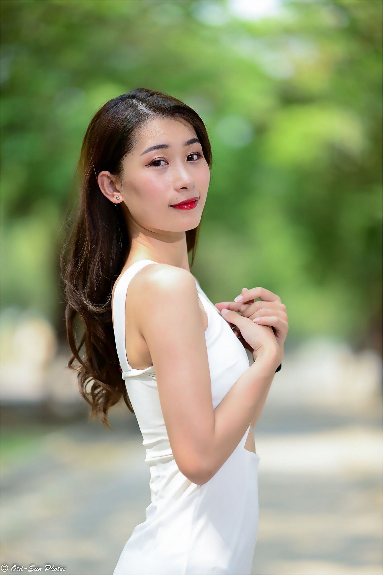 小雨《左營植物園》 性感外拍-图2