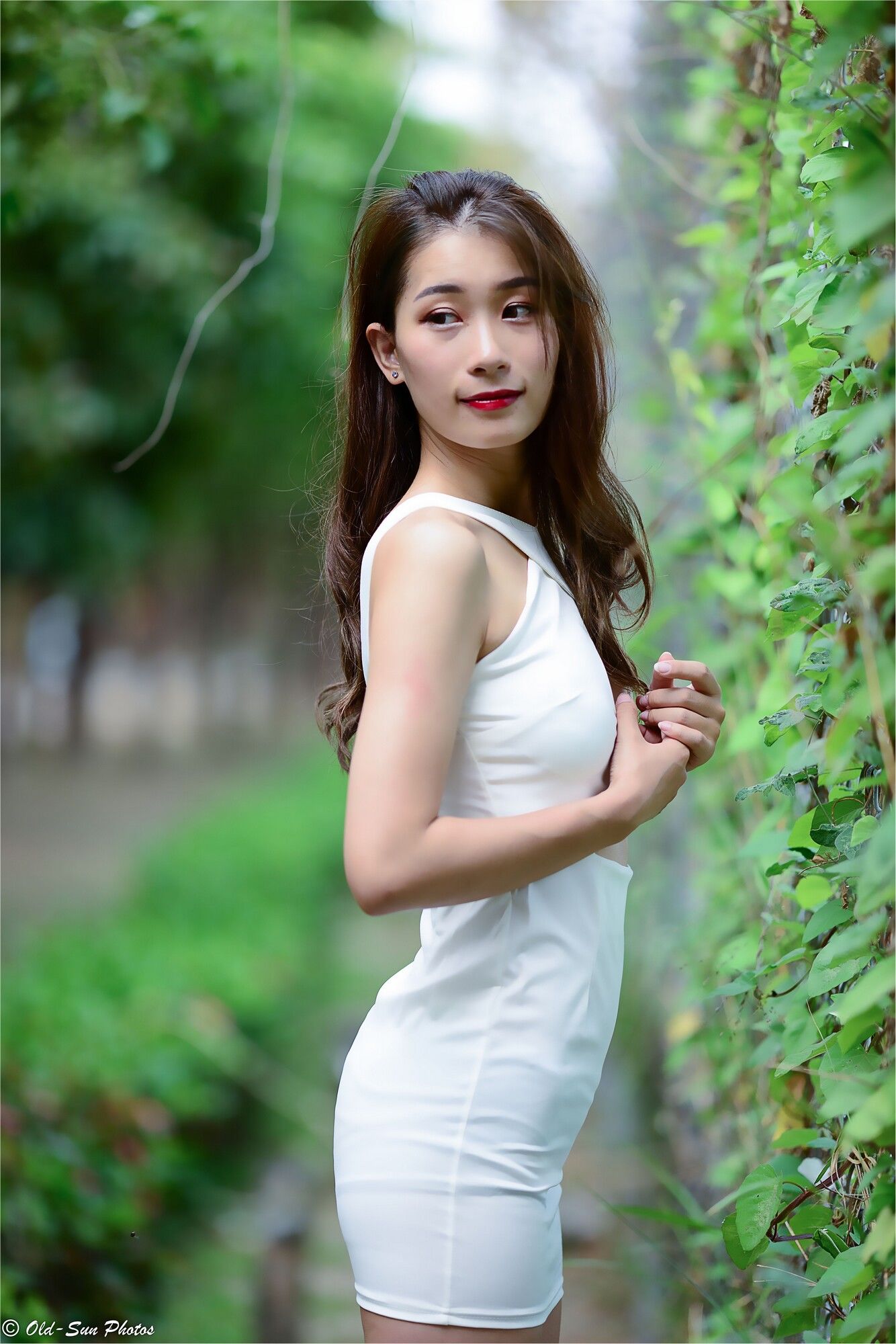 小雨《左營植物園》 性感外拍-图34