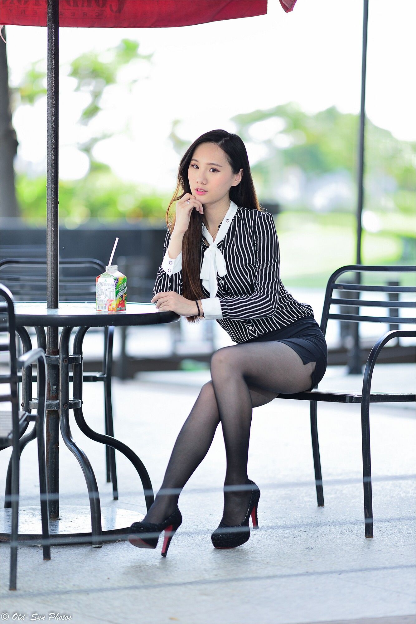 张小米 - 黑丝OL女郎外拍-图3