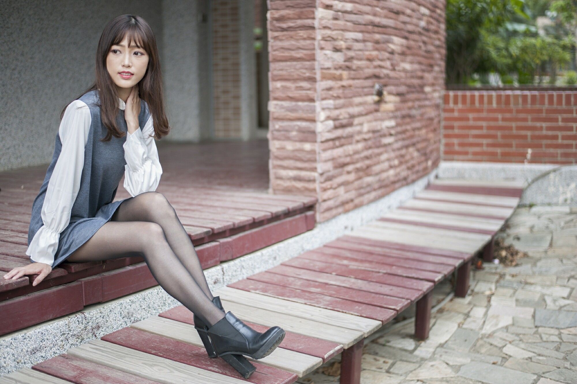 彭丽嘉(Lady憶憶)《樱花下的黑丝》-图1