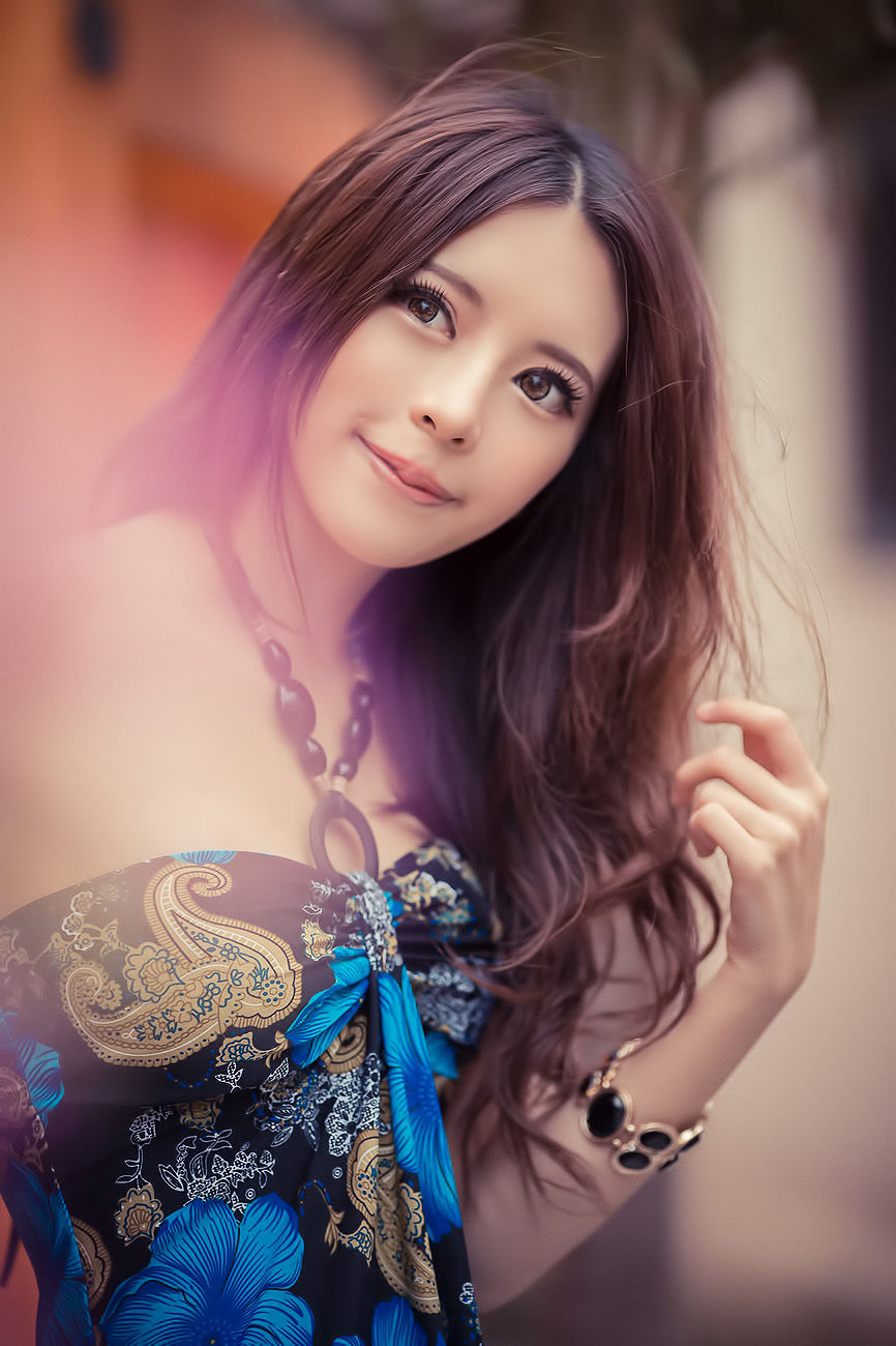 大眼正妹张齐郡《炫彩外拍》-图13