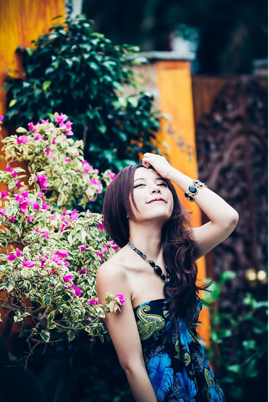 大眼正妹张齐郡《炫彩外拍》-图17