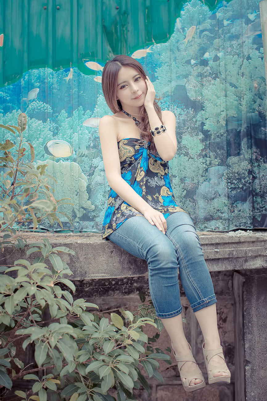 大眼正妹张齐郡《炫彩外拍》-图18