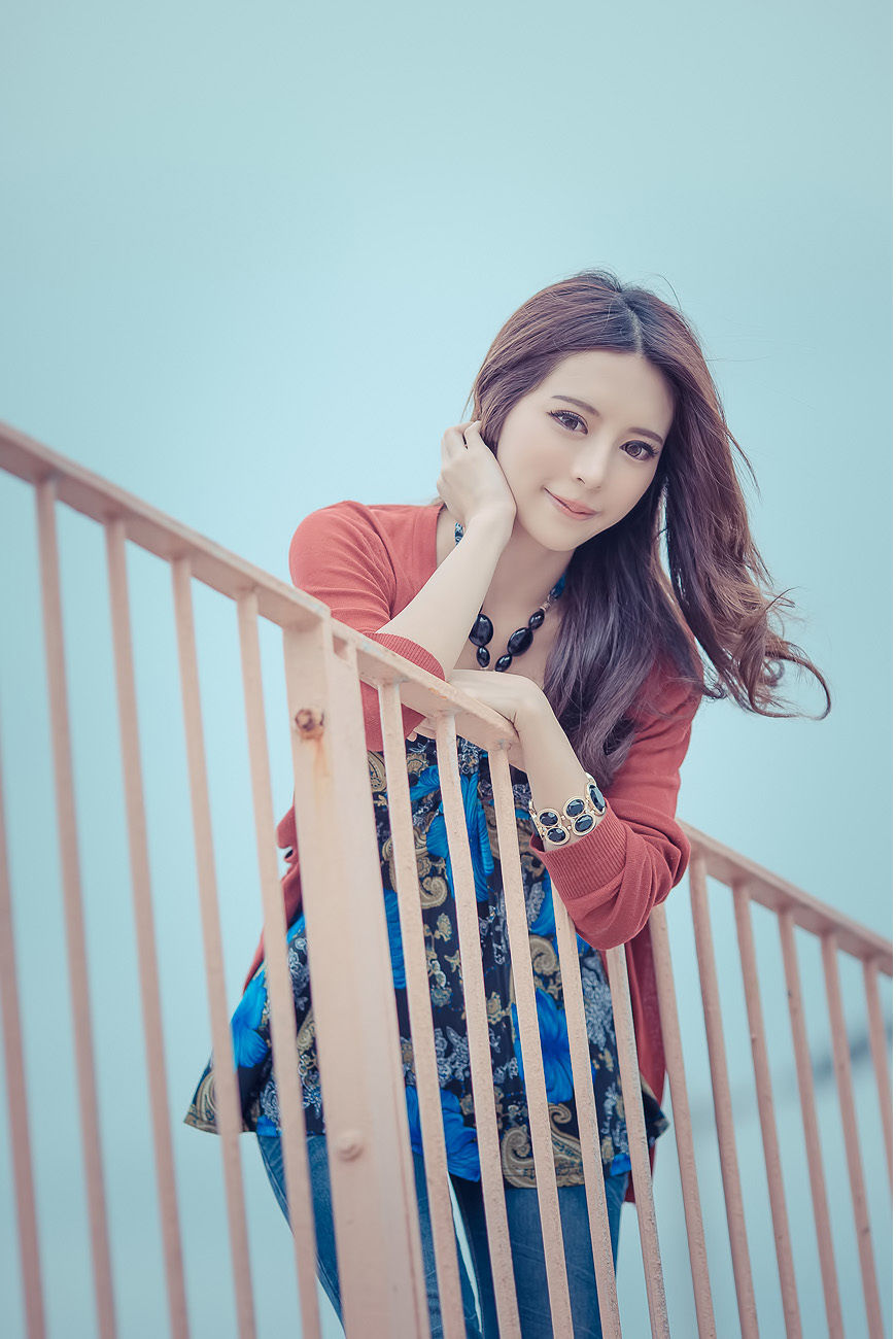 大眼正妹张齐郡《炫彩外拍》-图42