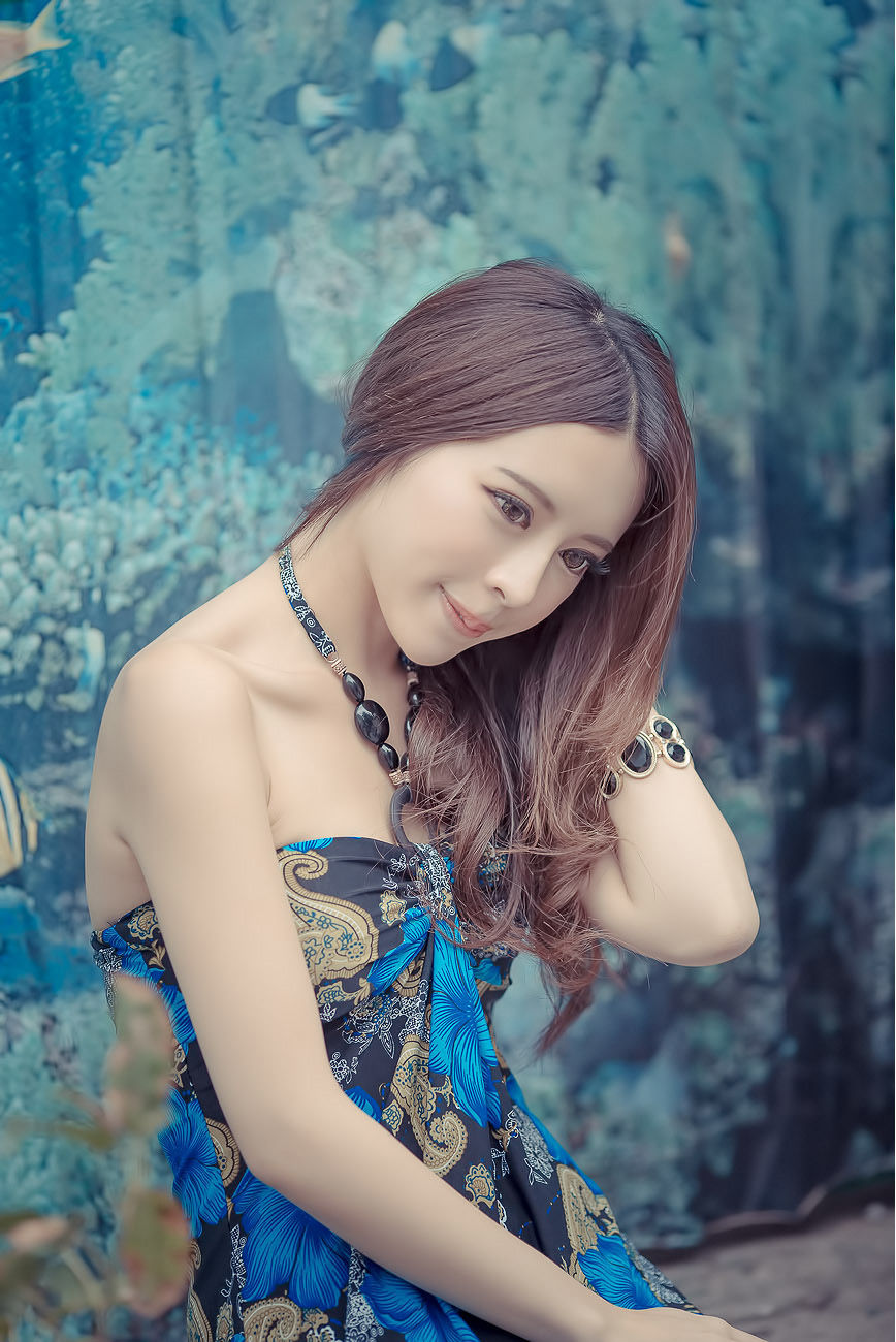 大眼正妹张齐郡《炫彩外拍》-图43