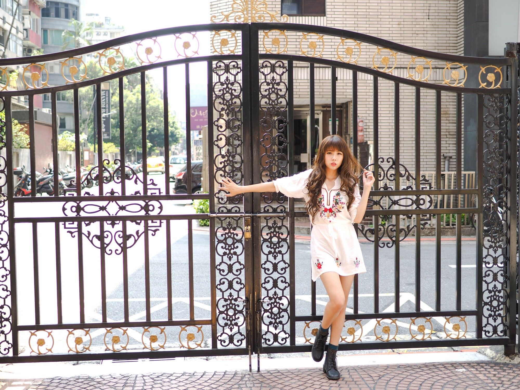 捲捲《東區街拍》-图0