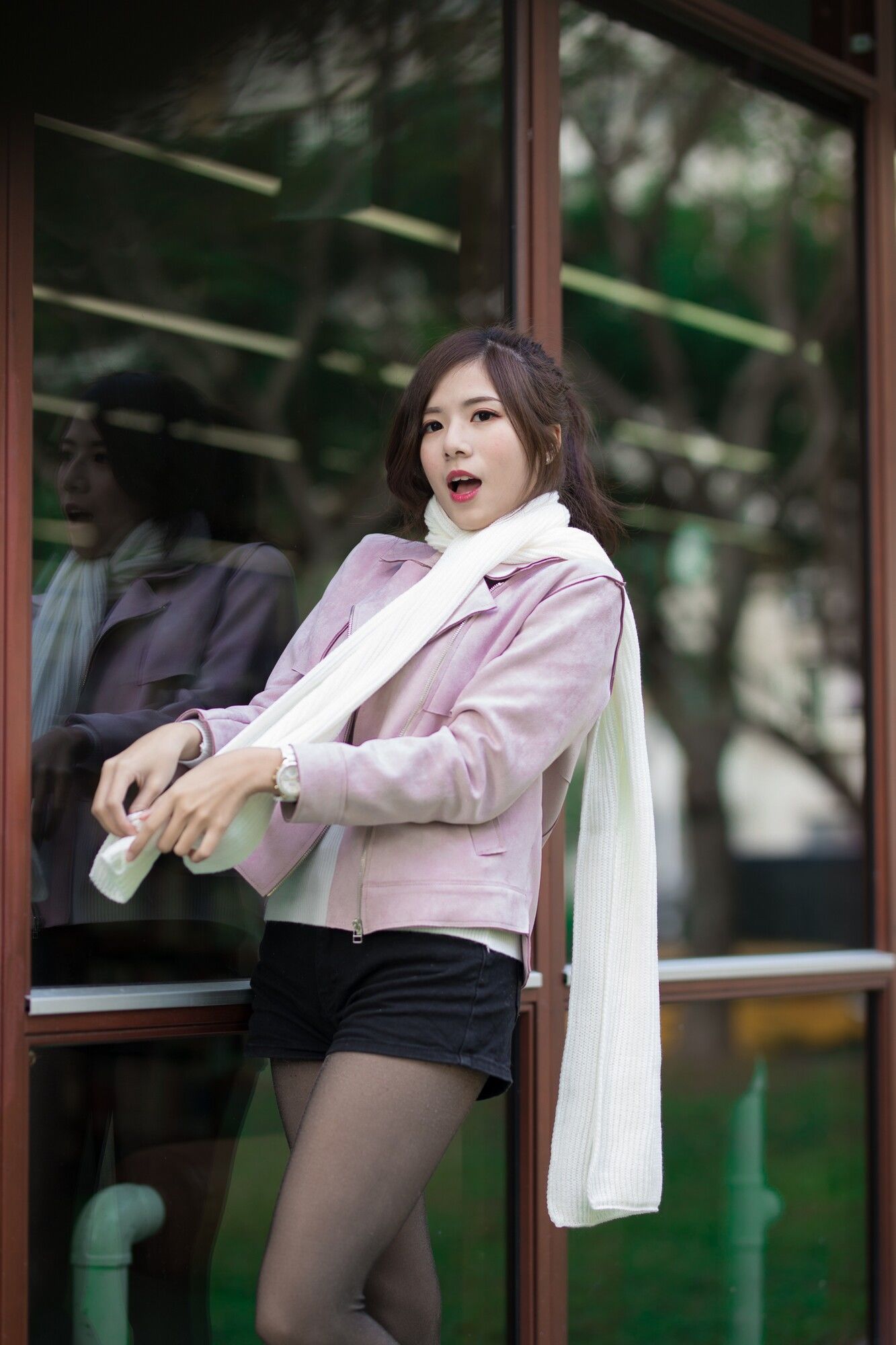 方唯真 - 3套服装黑丝街拍-图13