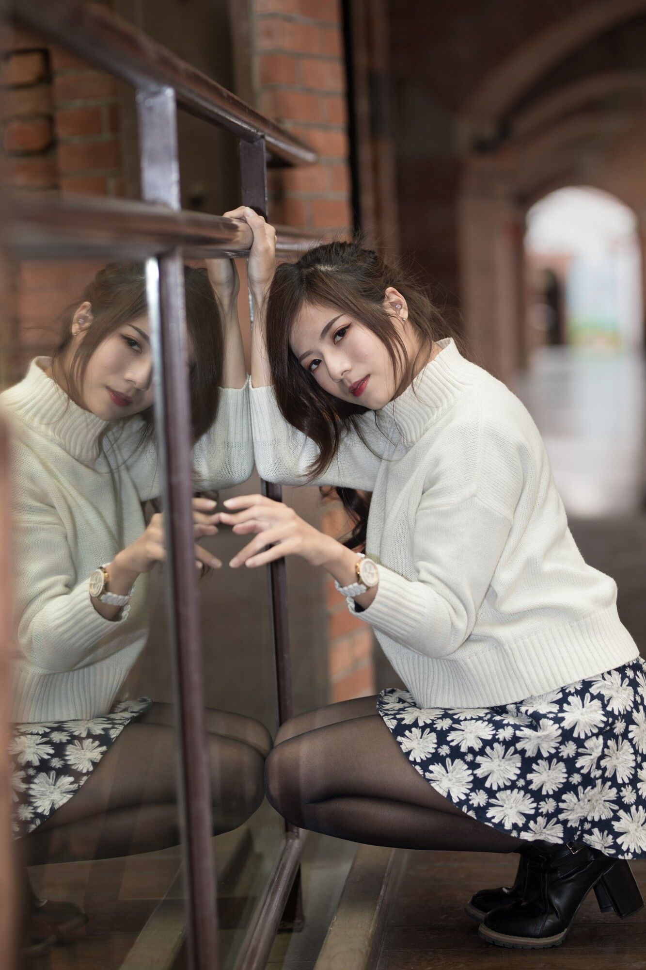 方唯真 - 3套服装黑丝街拍-图33