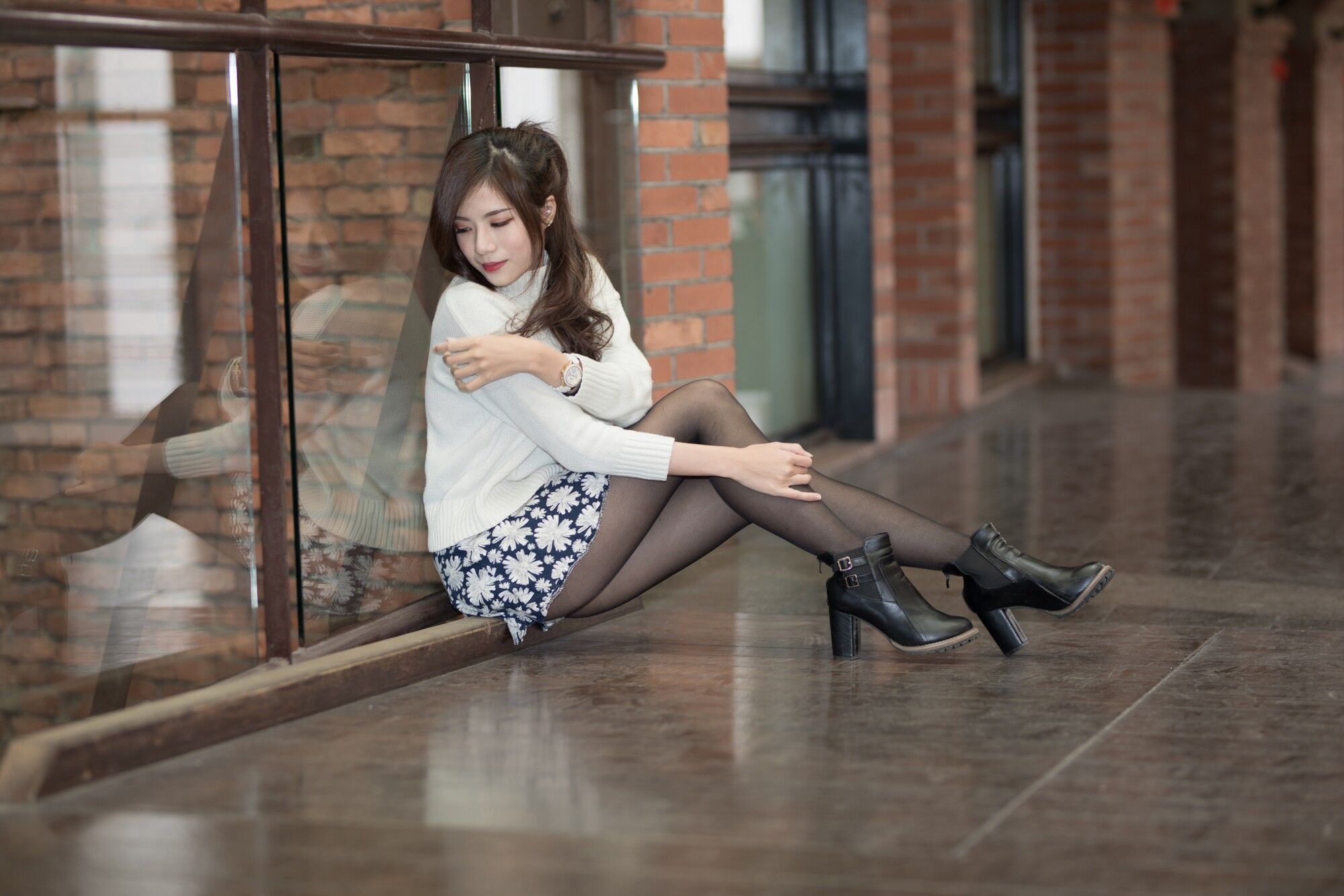 方唯真 - 3套服装黑丝街拍-图45