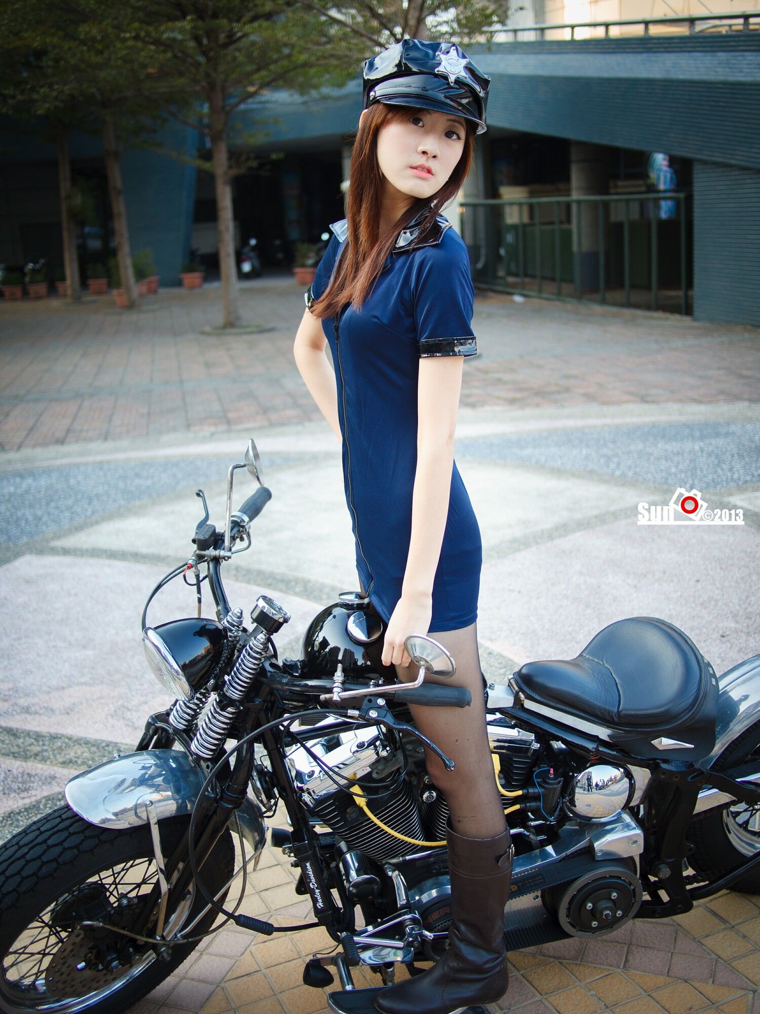 林茉晶 - 哈雷女警与空姐-图1