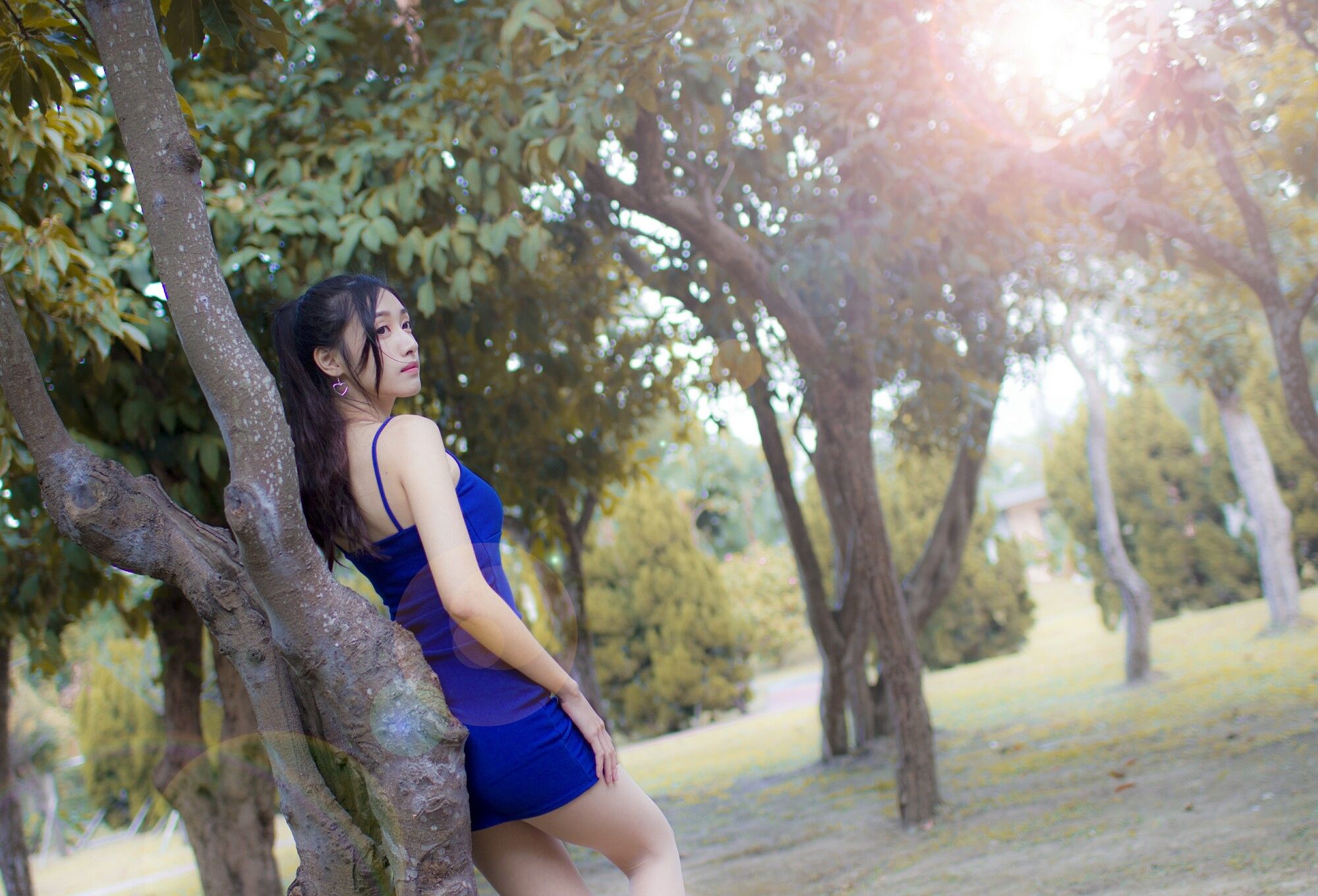 段璟乐《士林官阺時裝》-图2