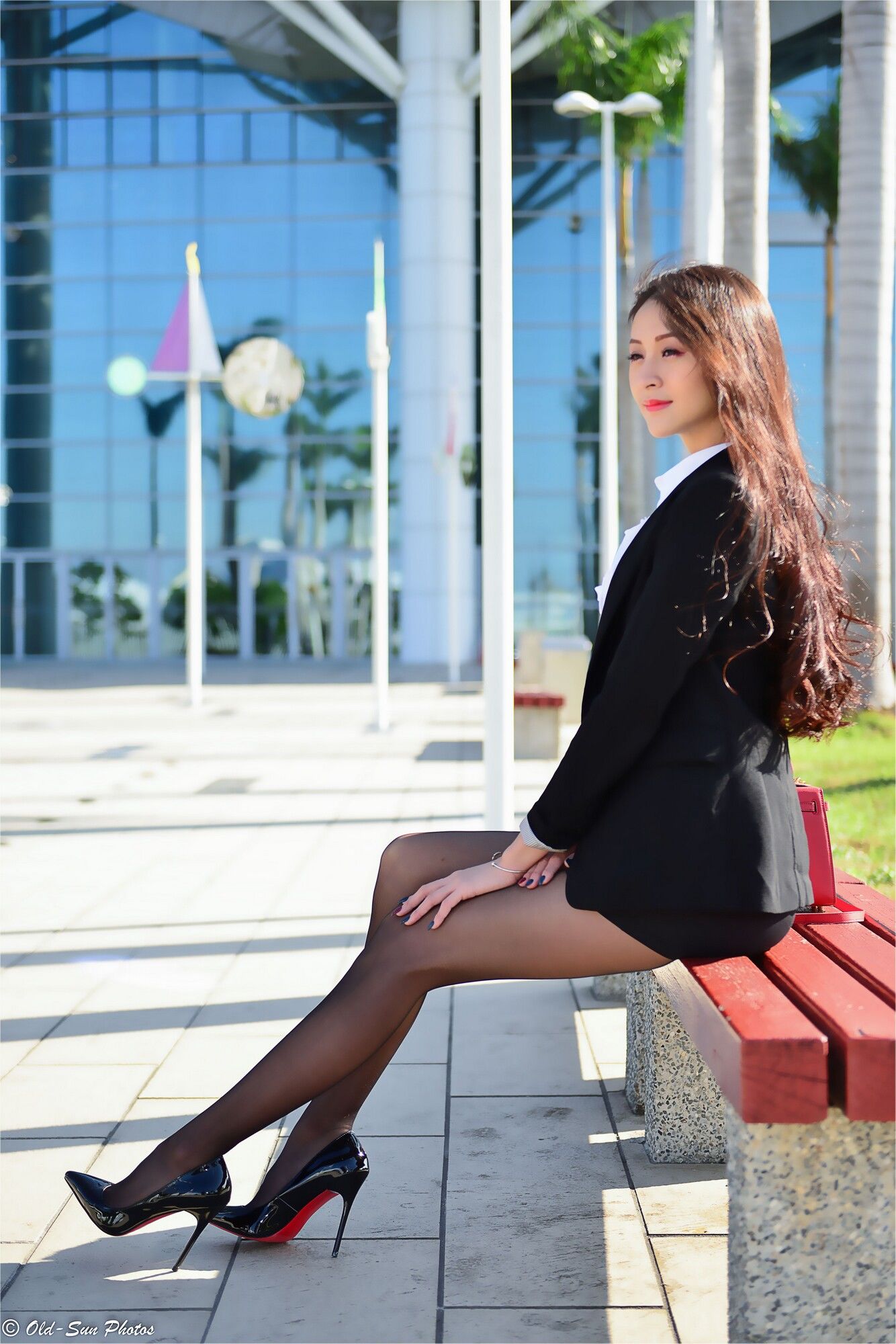 小梵《展覽館旁OL街拍》-图10