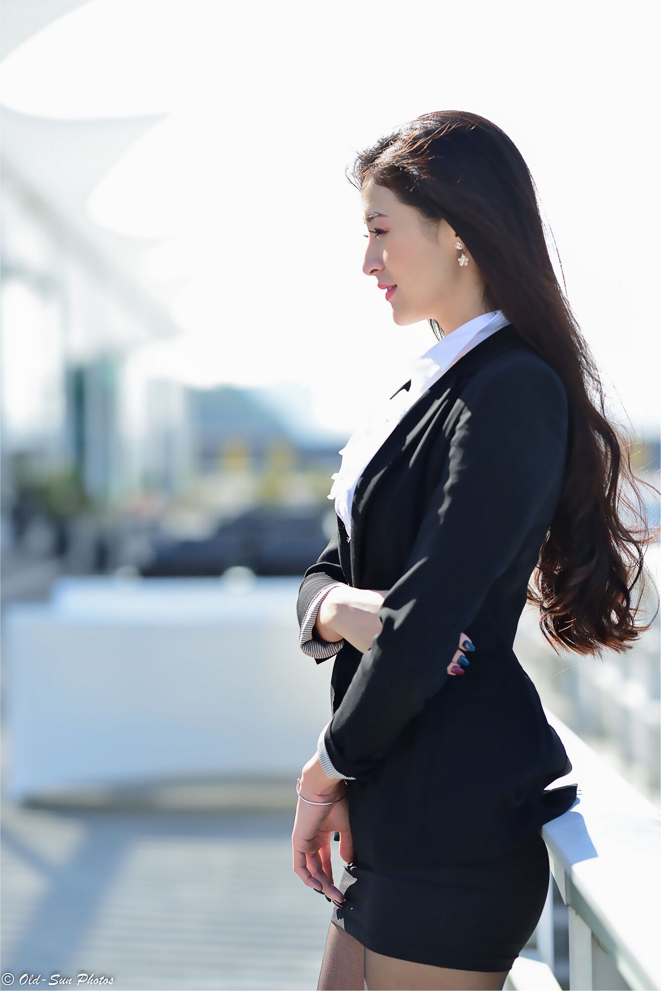 小梵《展覽館旁OL街拍》-图59