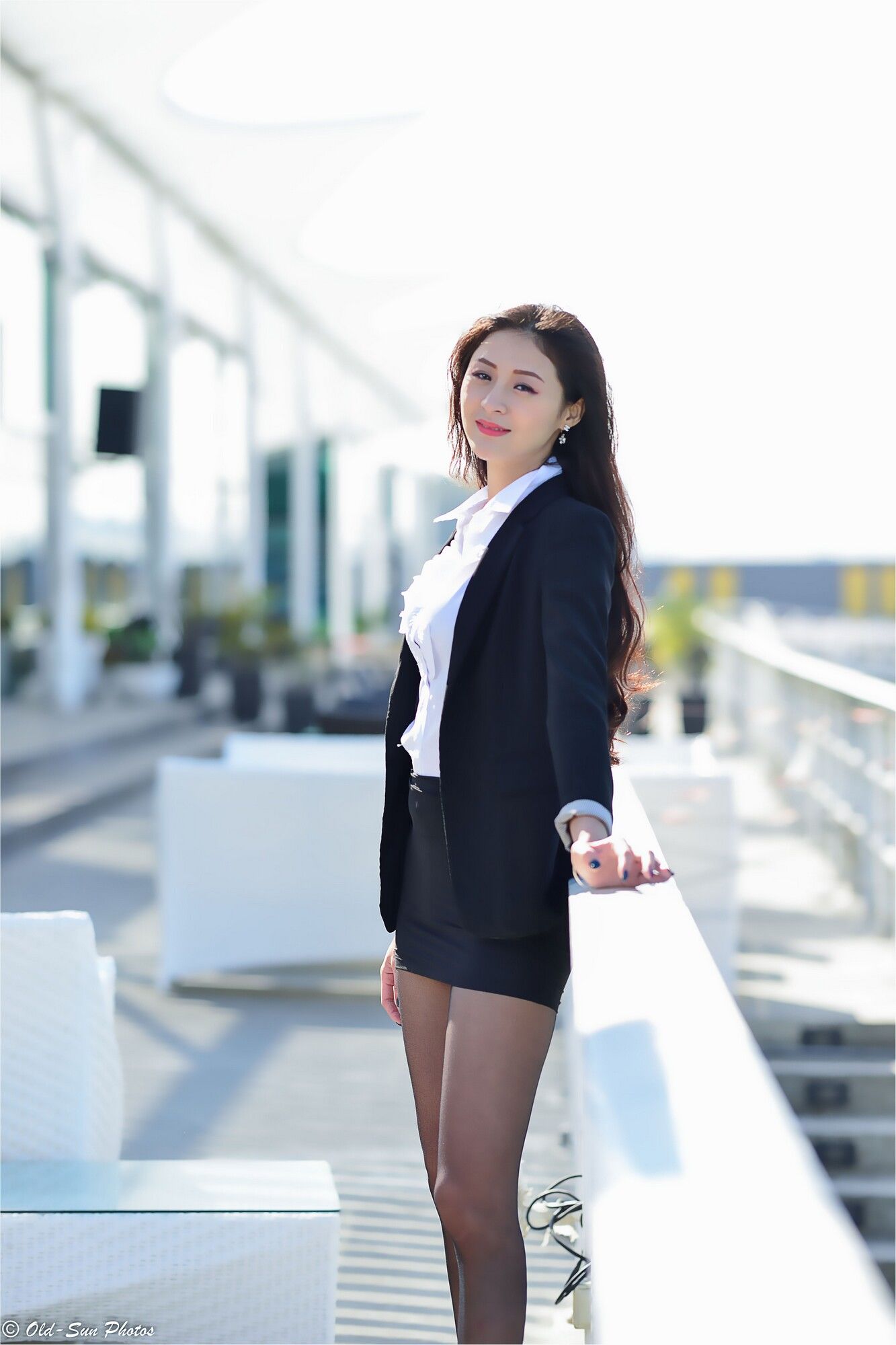 小梵《展覽館旁OL街拍》-图61