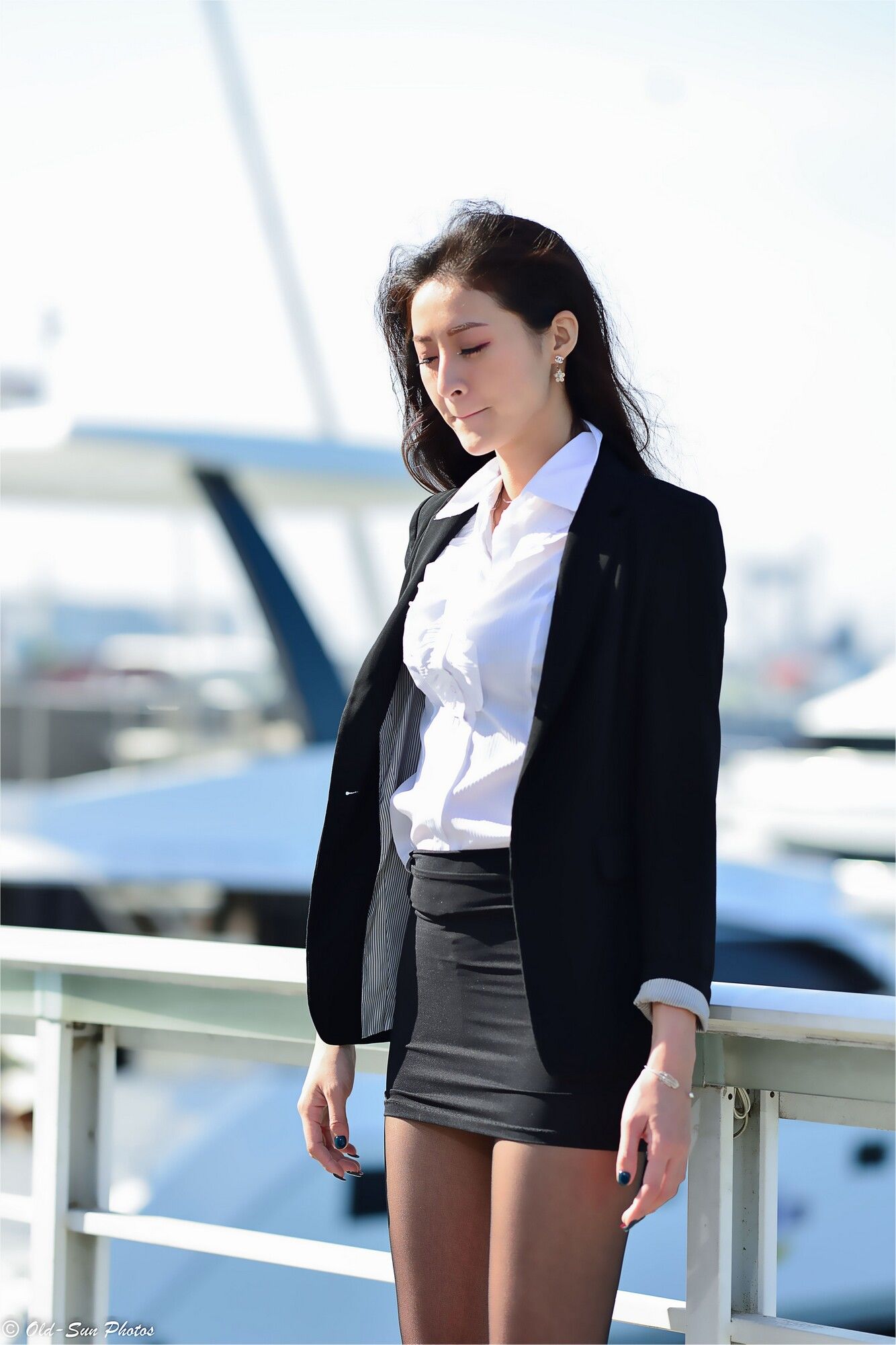 小梵《展覽館旁OL街拍》-图77