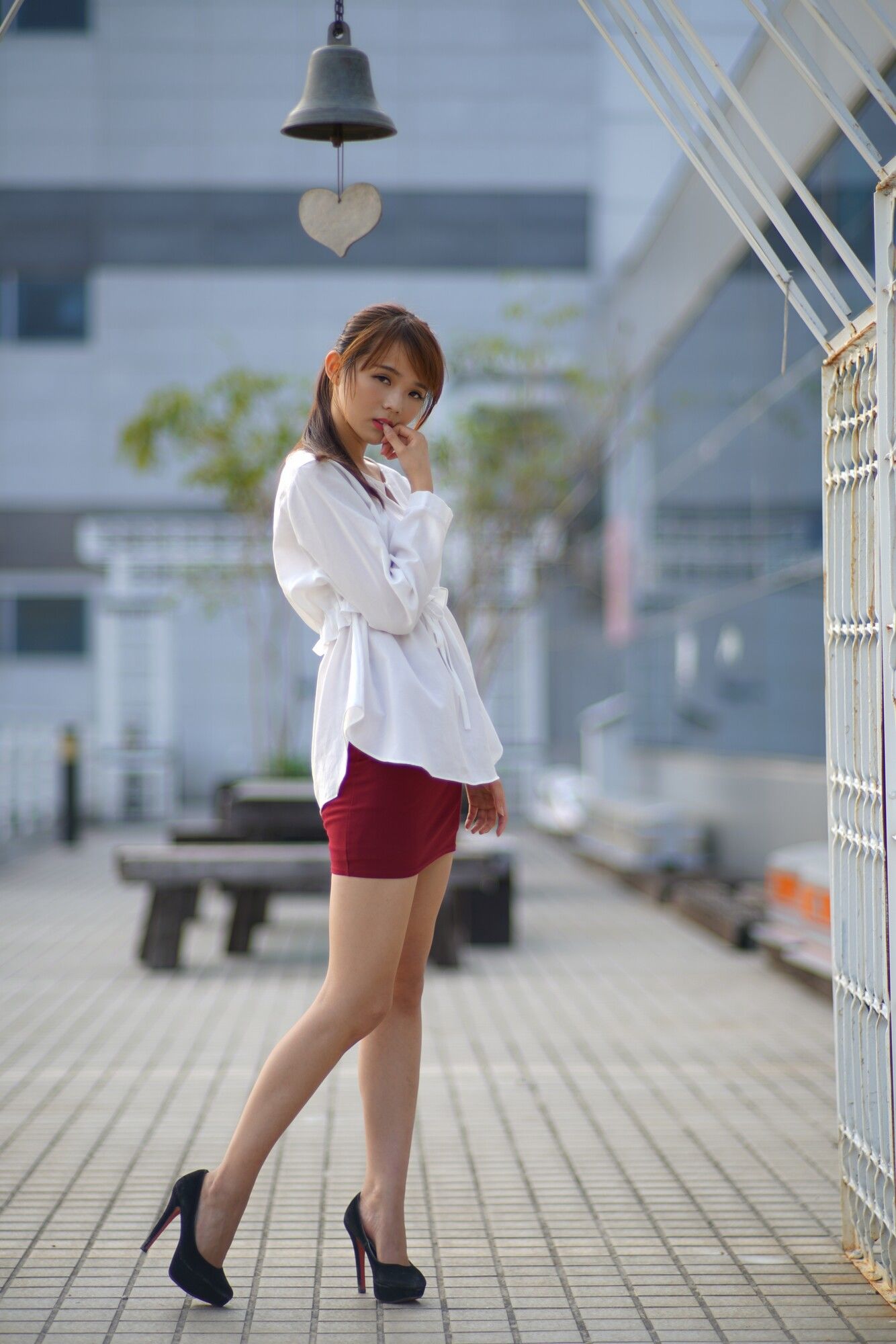 苏郁媛《烏日高鐵～街拍包臀裙》-图3