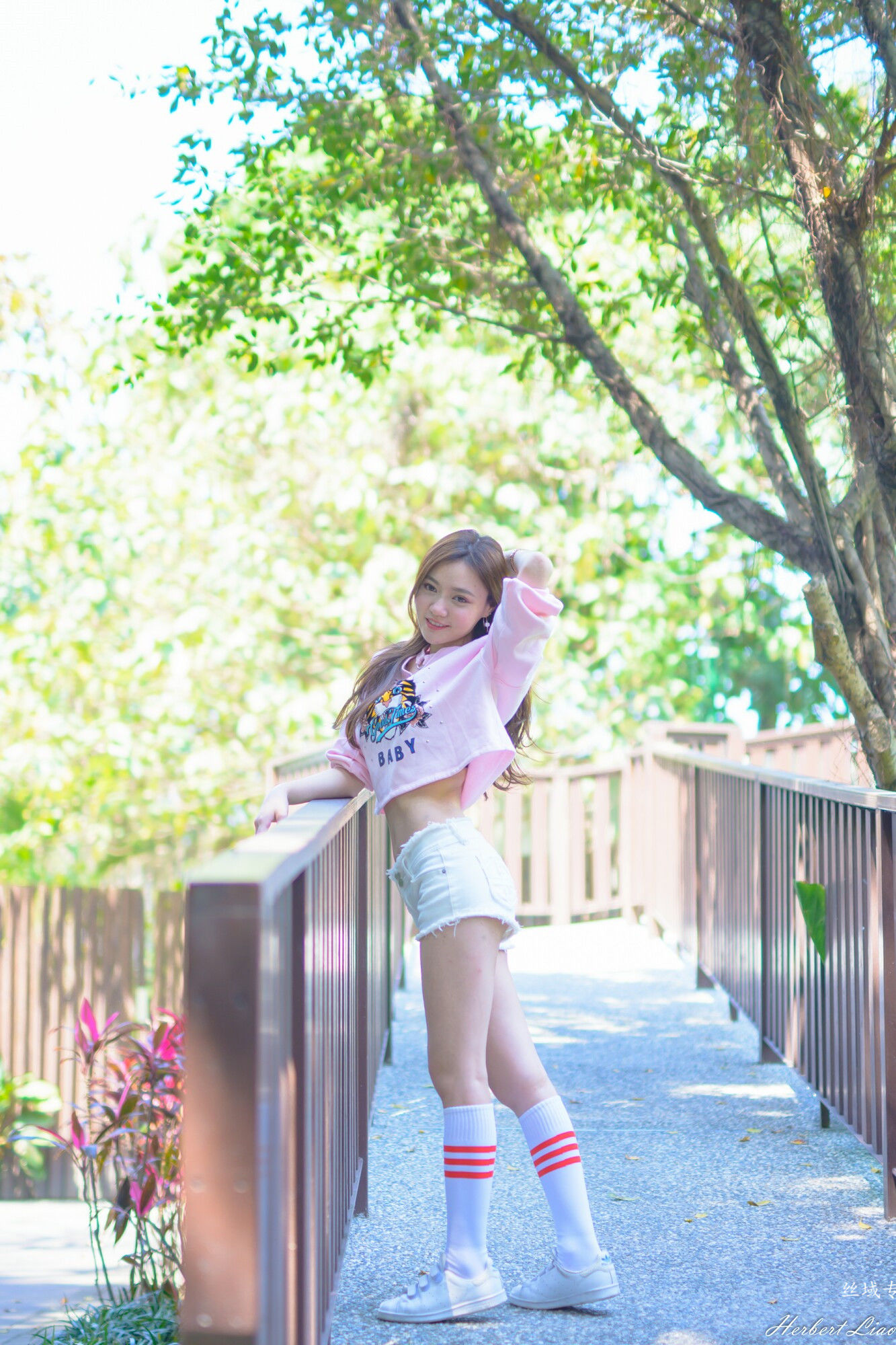 苏小立《花博新生公園 热裤运动装》-图2