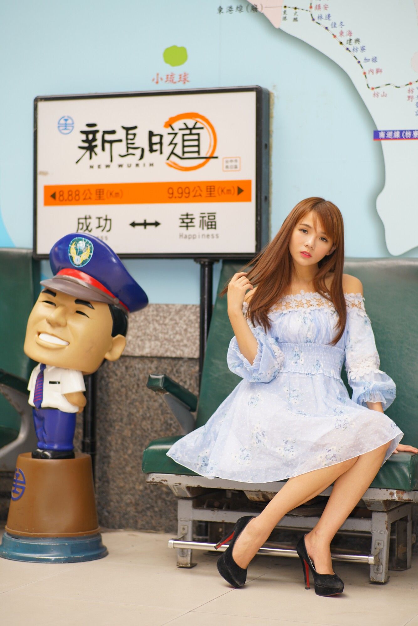 苏郁媛《烏日高鐵～连衣裙街拍》-图13